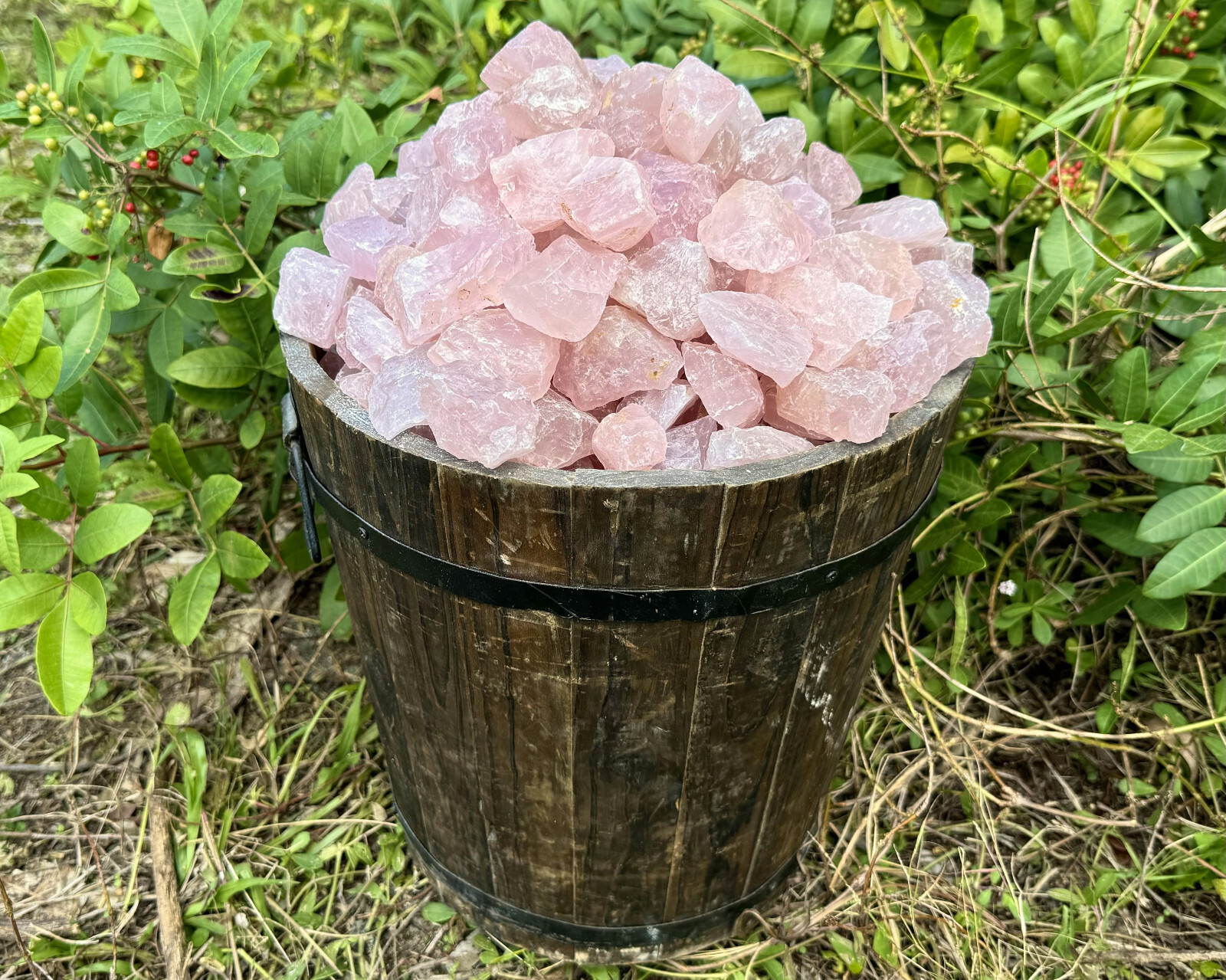 1 x Natural Rough Rose Quartz Crystal: Raw Specimen (Healing Reiki Love Stone)