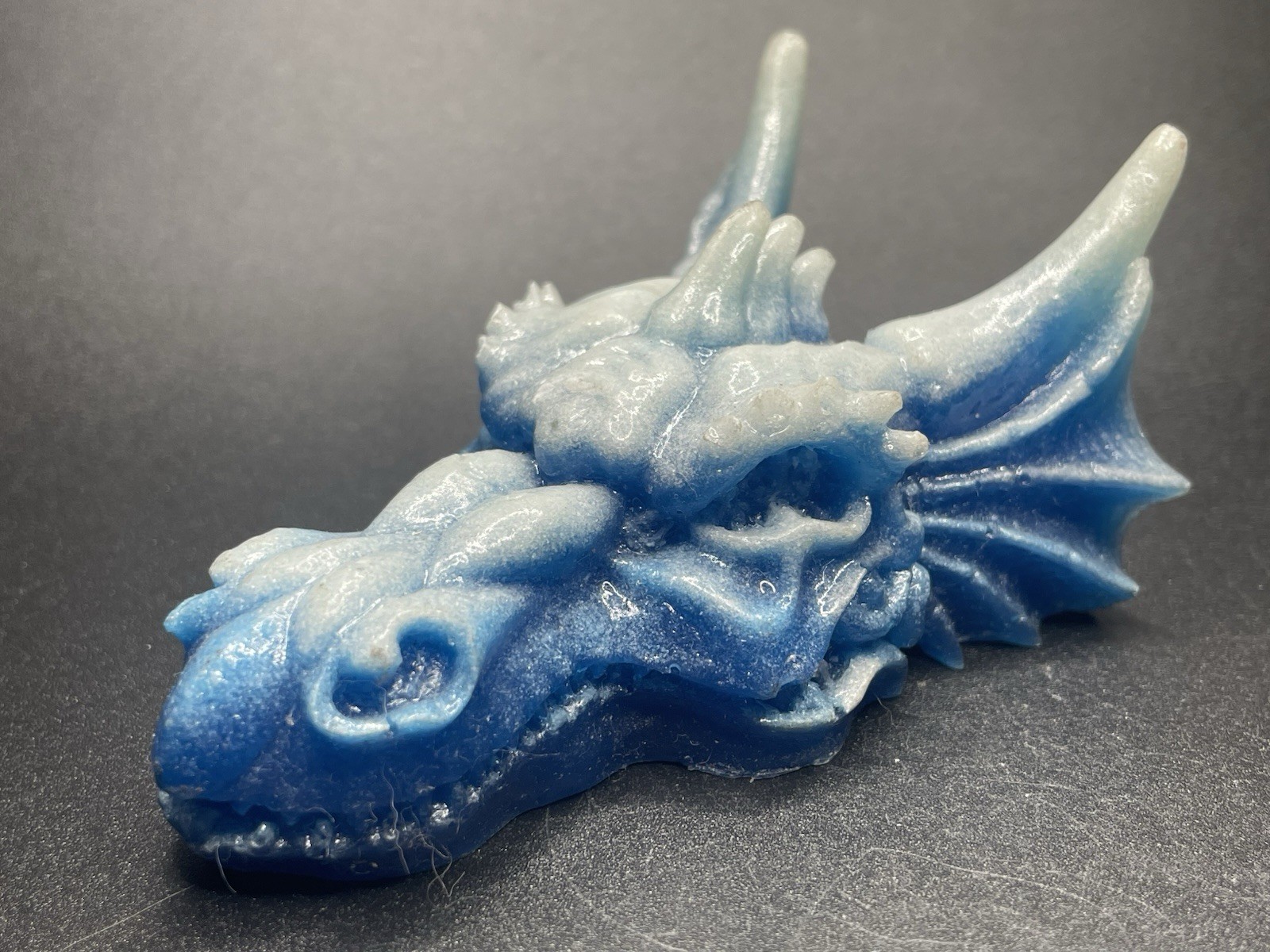 Dyed Blue Agate Dragon Head resin 93g