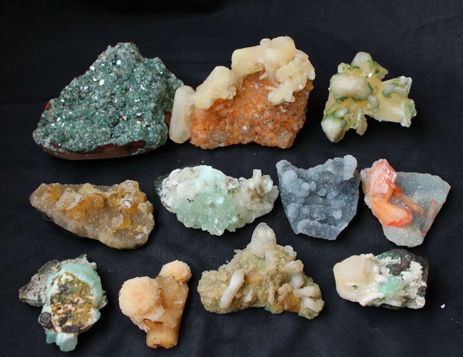 Mix Lot Of Apophyllite, Stilbite, Chalcedony ..( 11 NOS ) Minerals Specimen #J14