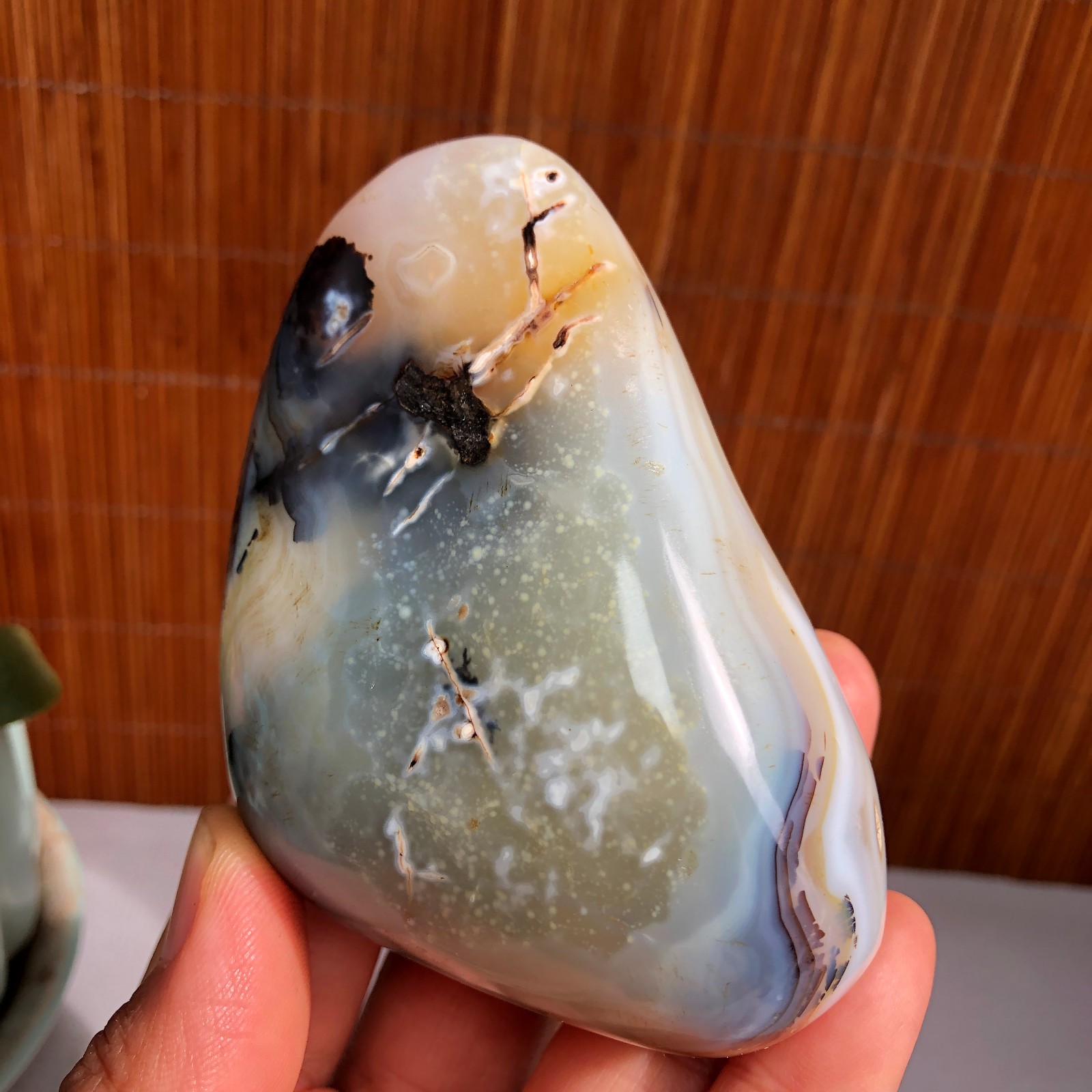 80mm Natural aquatic plants agate pretty Crystal specimens 235g A1485