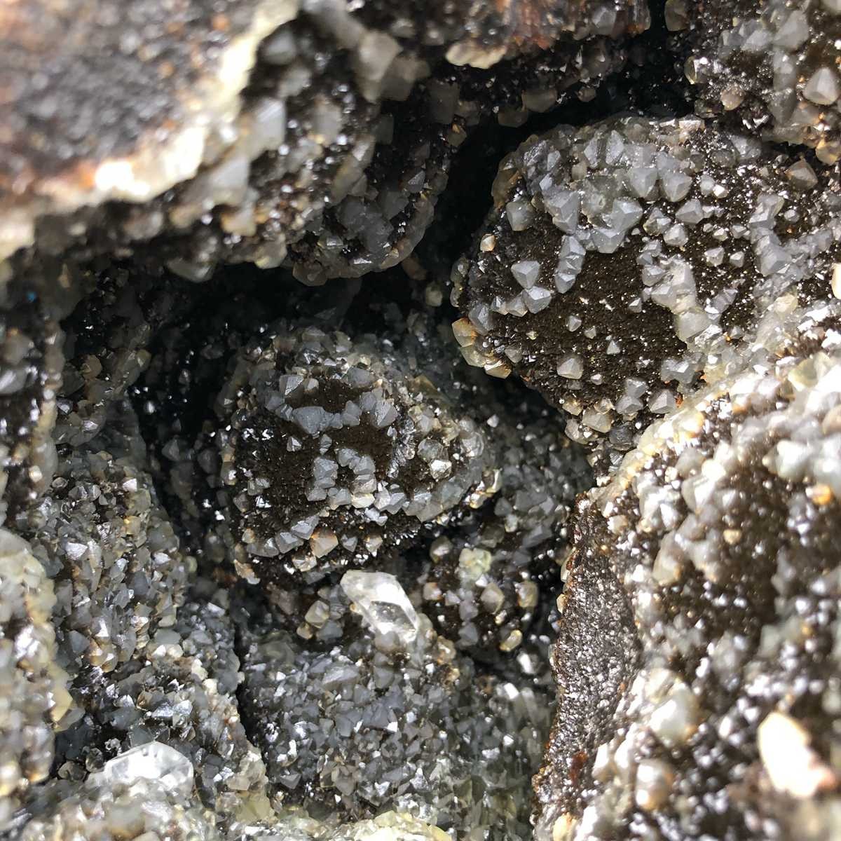 10.9KG Natural Turtle Back Stone Dragon Crystal Cave Crack Gem Healing 4355