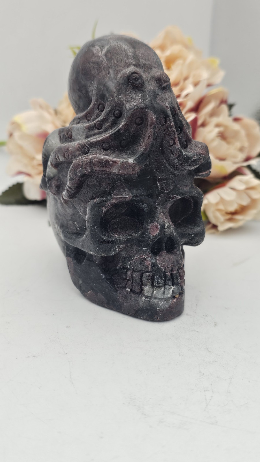 Large Garnet & Astrophyllite octopus on skull Carving Crystal 10cm 817g firework