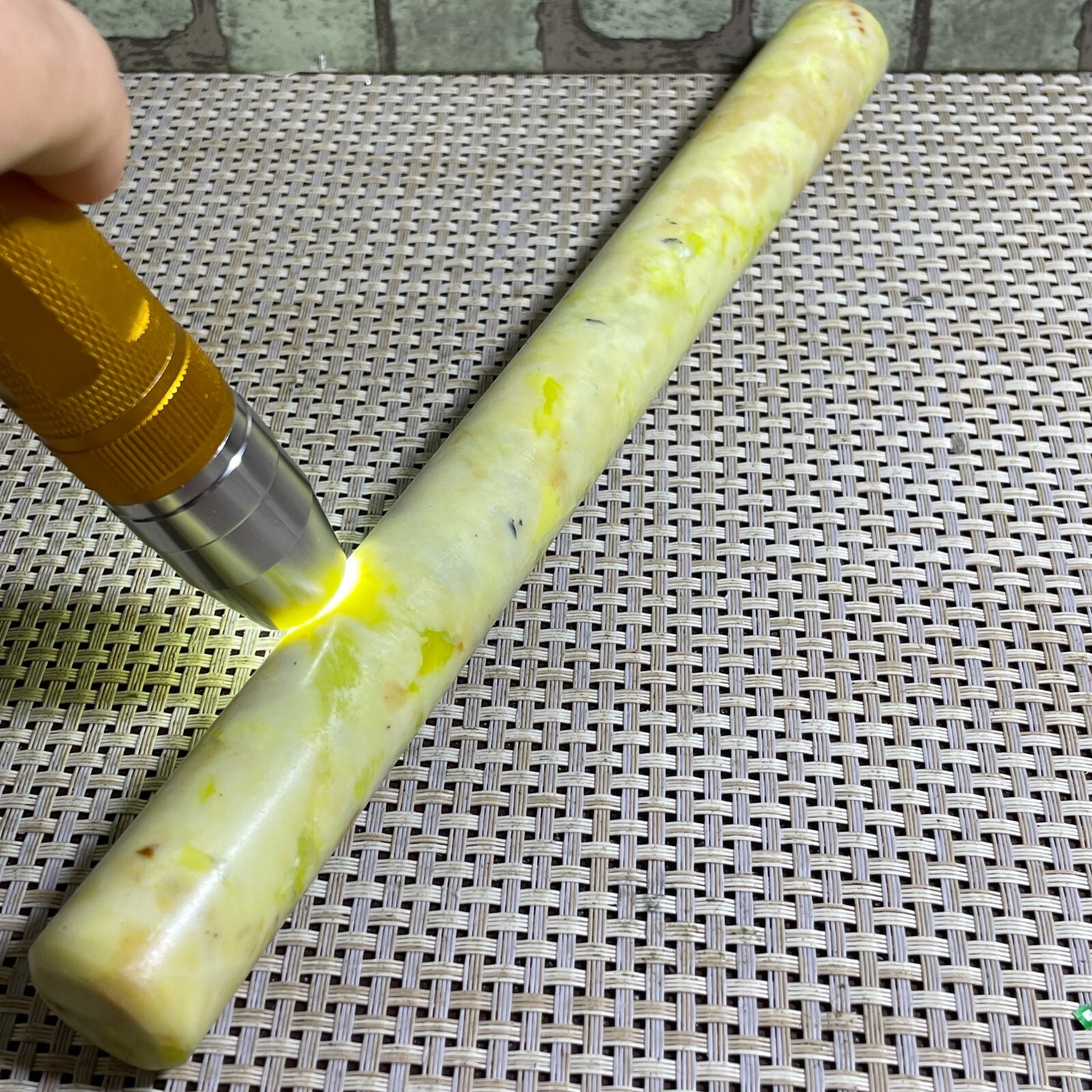 1pc Jadeite Boulder stone Rough Raw Cut rolling pin Jade Specimen – random