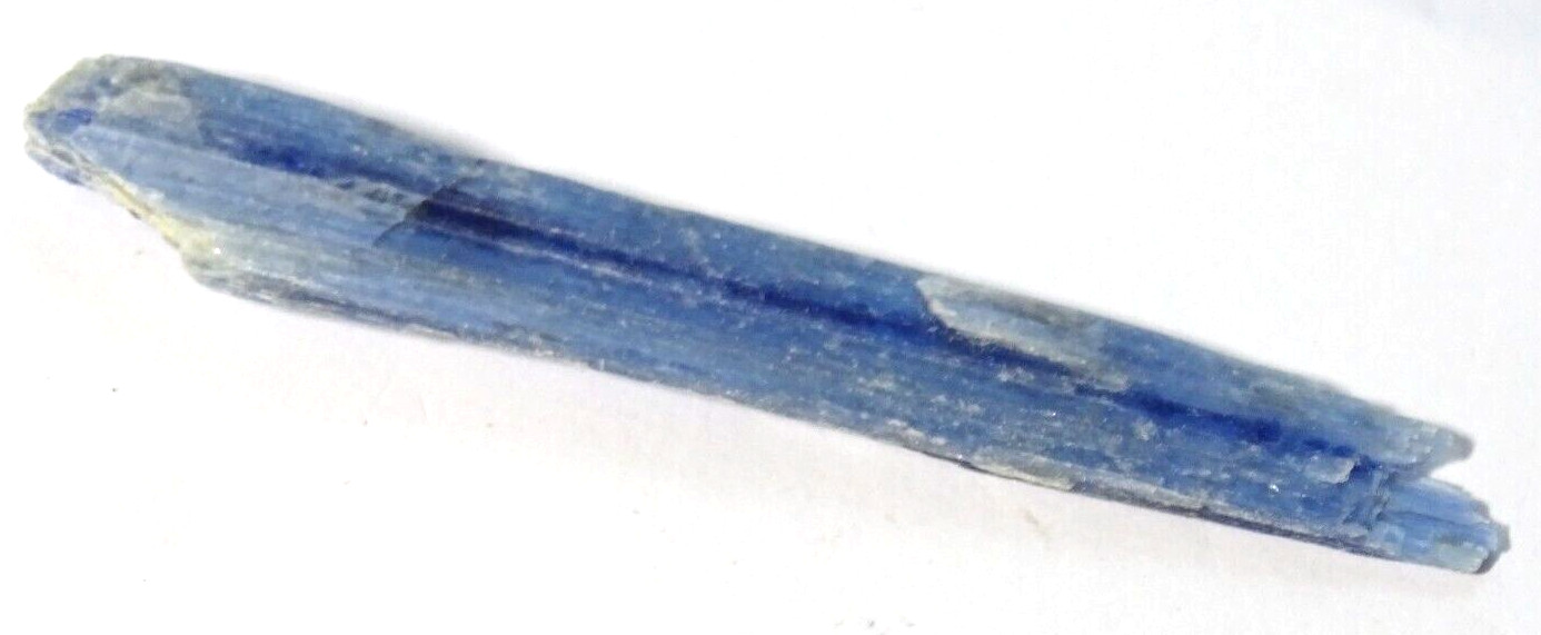 LARGE BLUE KYANITE NATURAL CRYSTAL – app. 13.11 gms 9.5 x 1.4 x 0.7 cms #A