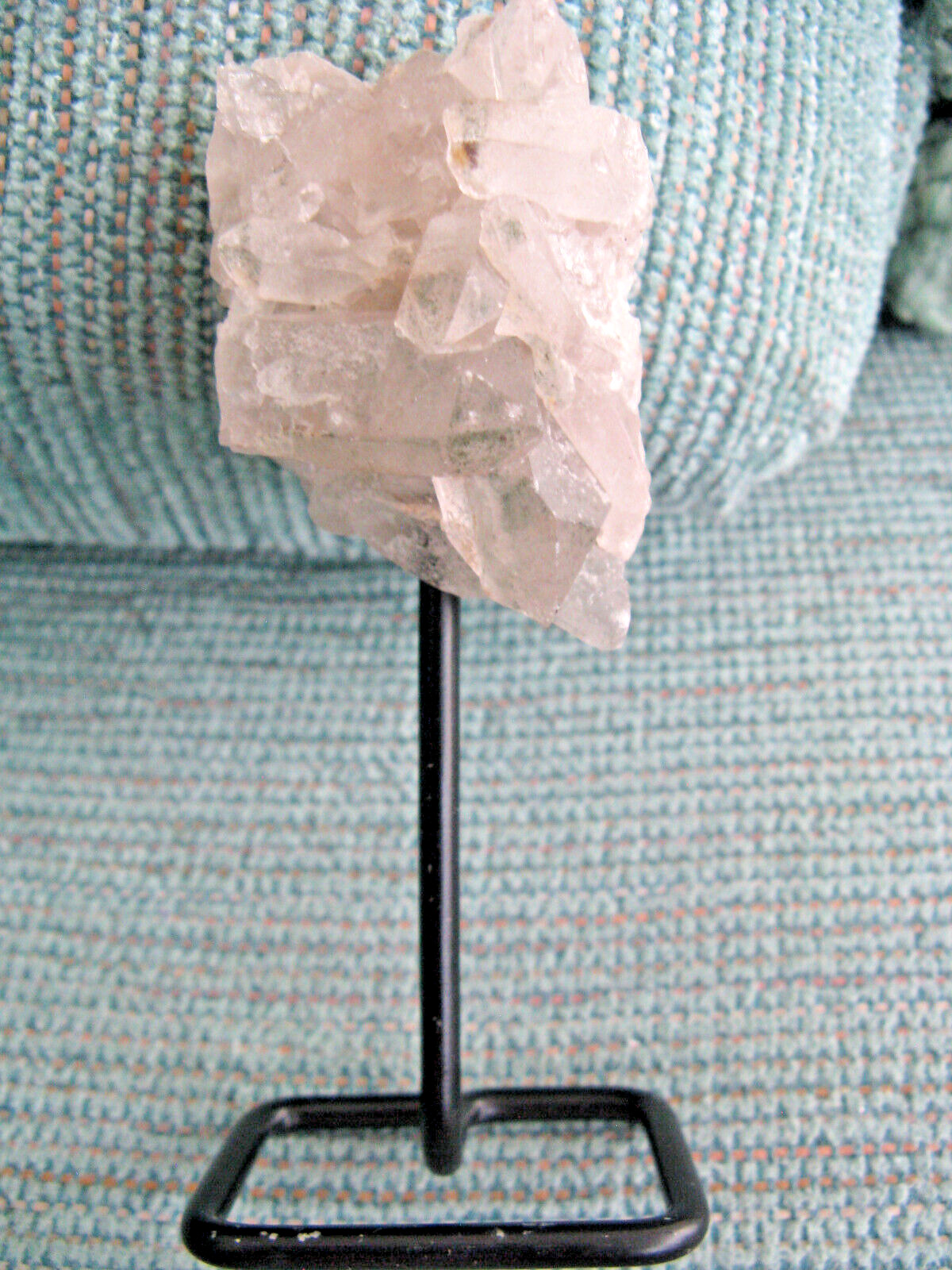NEW NATURAL ARKANSAS QUARTZ CRYSTAL CLUSTER W/MULTIPLE POINT & DENDRITE ON STAND