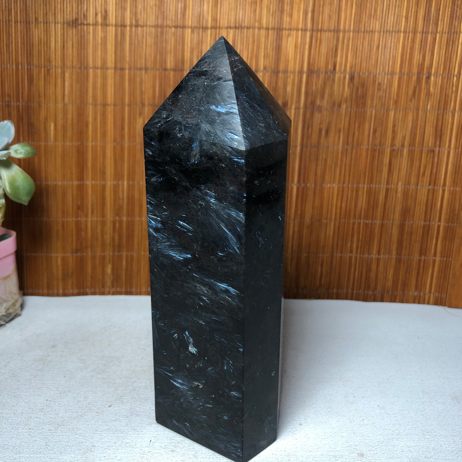 1038g Natural Fireworks Stone Crystal Wand Point Healing free standing A2289