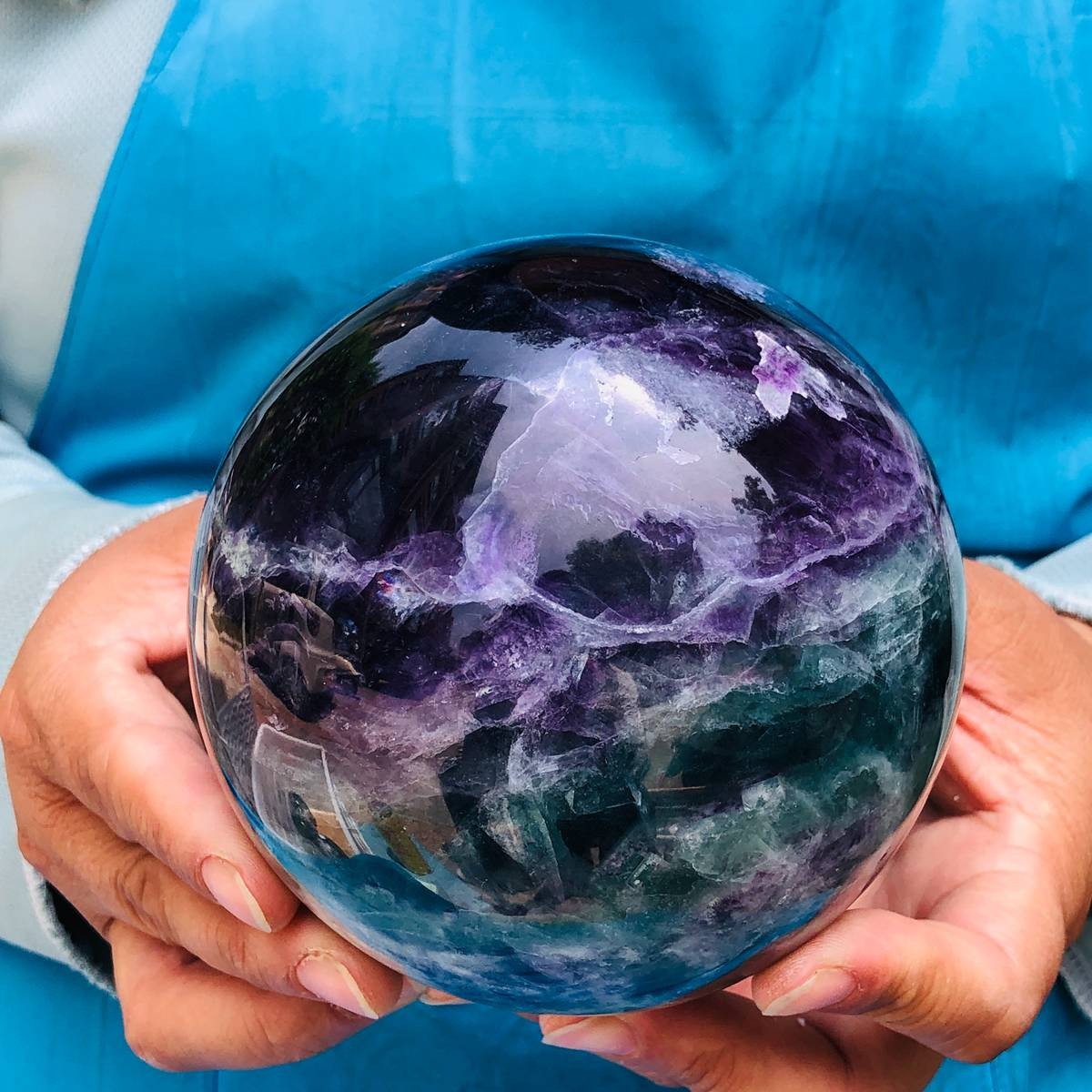 2020G Natural Green Coloured Fluorite Ball Quartz Crystal Reiki Healing 5467