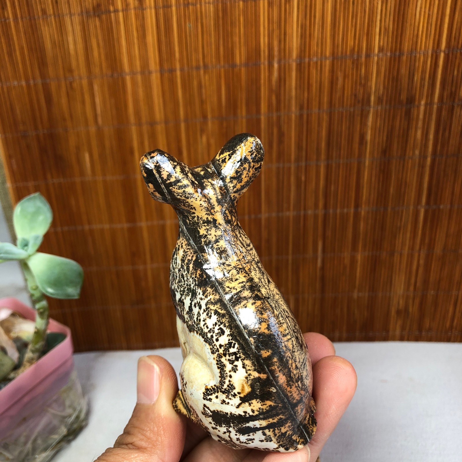 Rare Natural Traditional Chinese Painting Hand Carving Animal Model 133g g8394