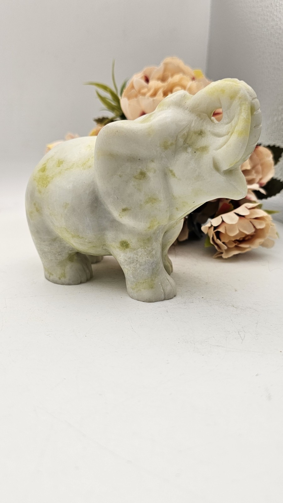 Large Lantian Jade Crystal Elephant carving crystal Luck Prosperity 671g 9x11cm