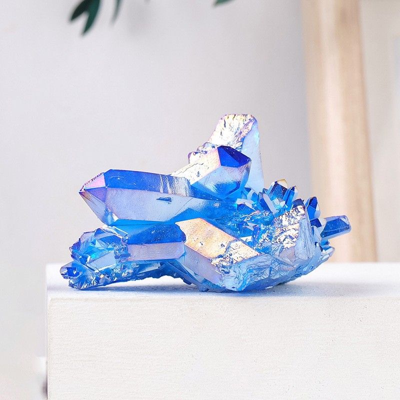 Natural crystal cluster ornament electroplated colored single-pointed column