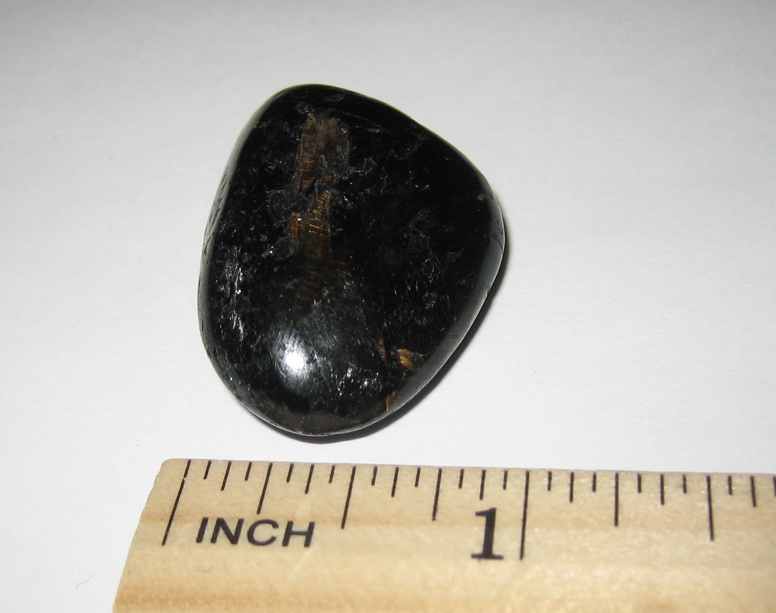 1.3″ RARE TUMBLED POLISHED AUTHENTIC NUUMMITE STONE FROM GREENLAND 17.6grams *15