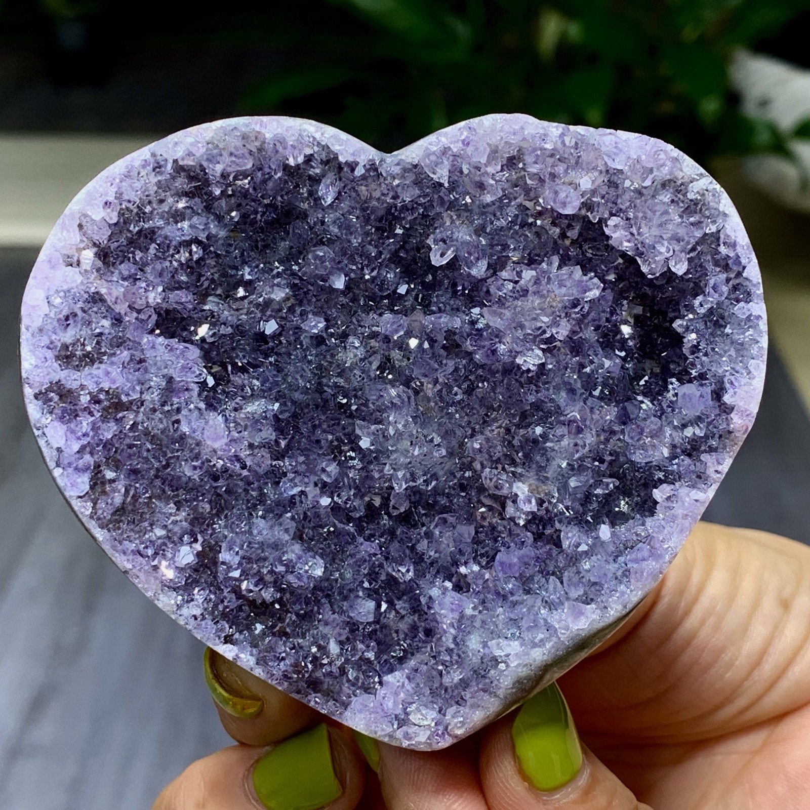 259G Natural Amethyst heart-shaped Agate quartz cluster crystal specimen Healing