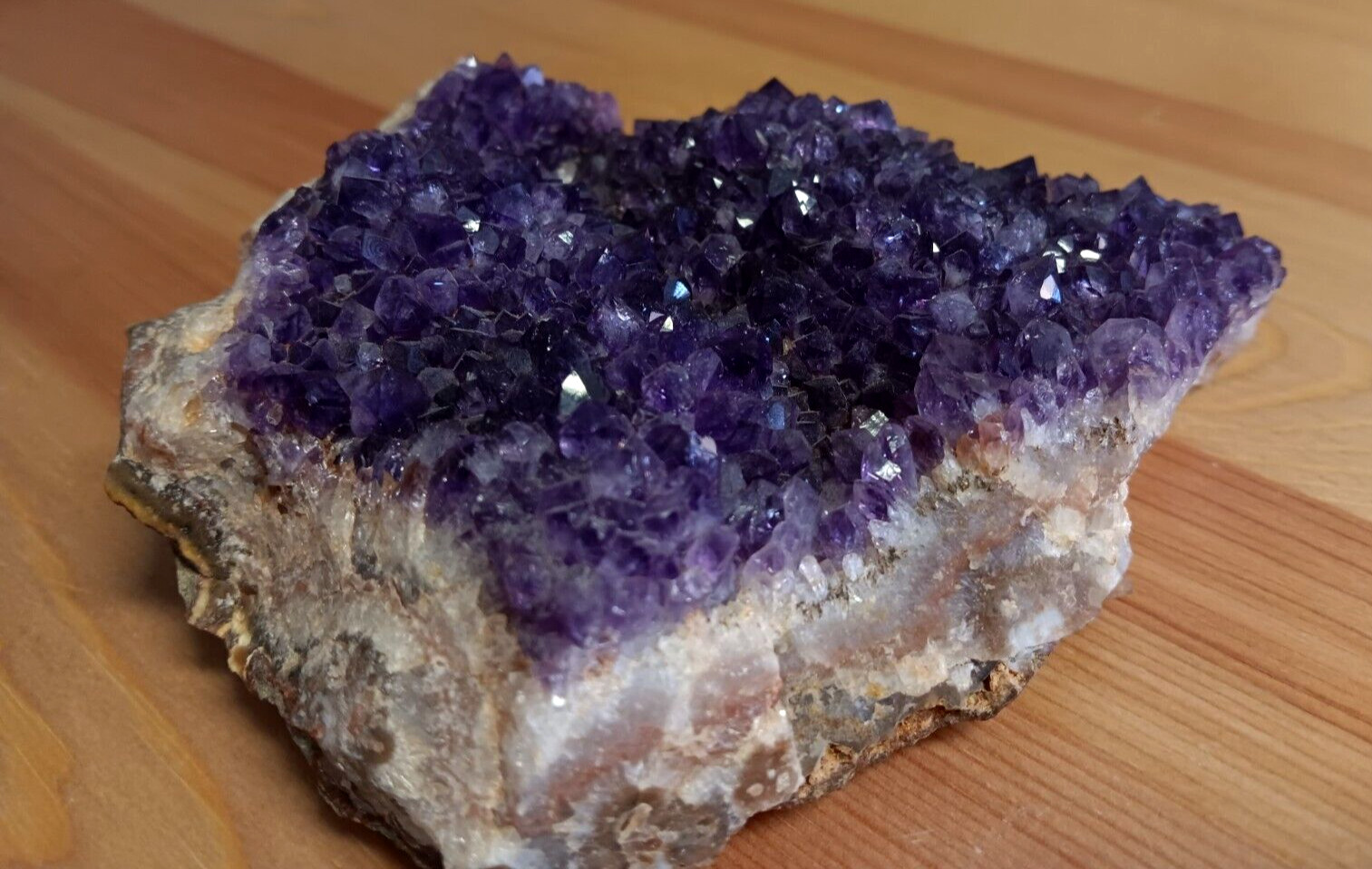 Natural Amethyst Cluster 615g Deep Purple Quartz Crystal Mineral Display Specime