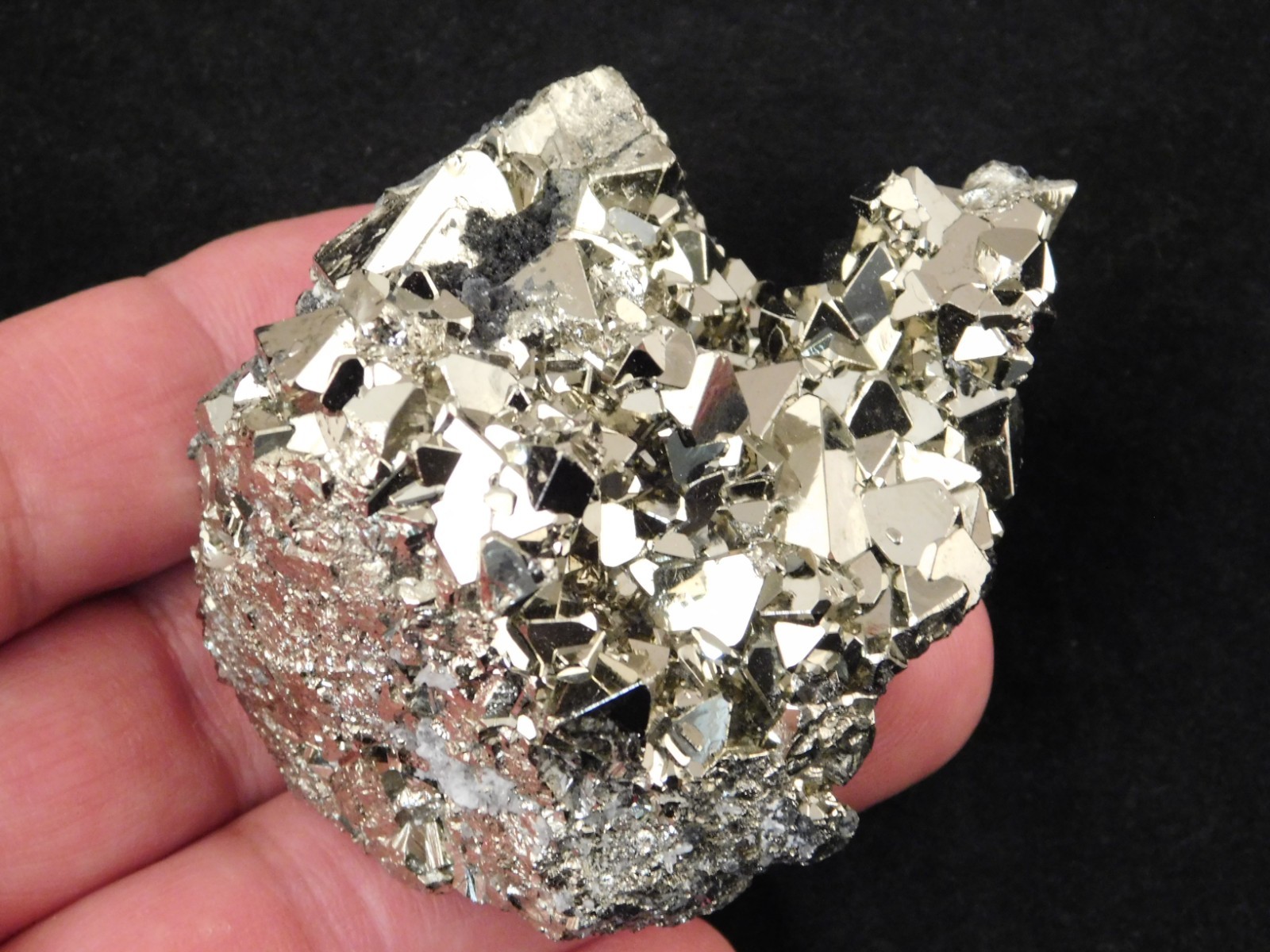 PYRAMID Shaped Crystals! AAA Tetrahedron PYRITE Crystal Cluster Peru 190gr