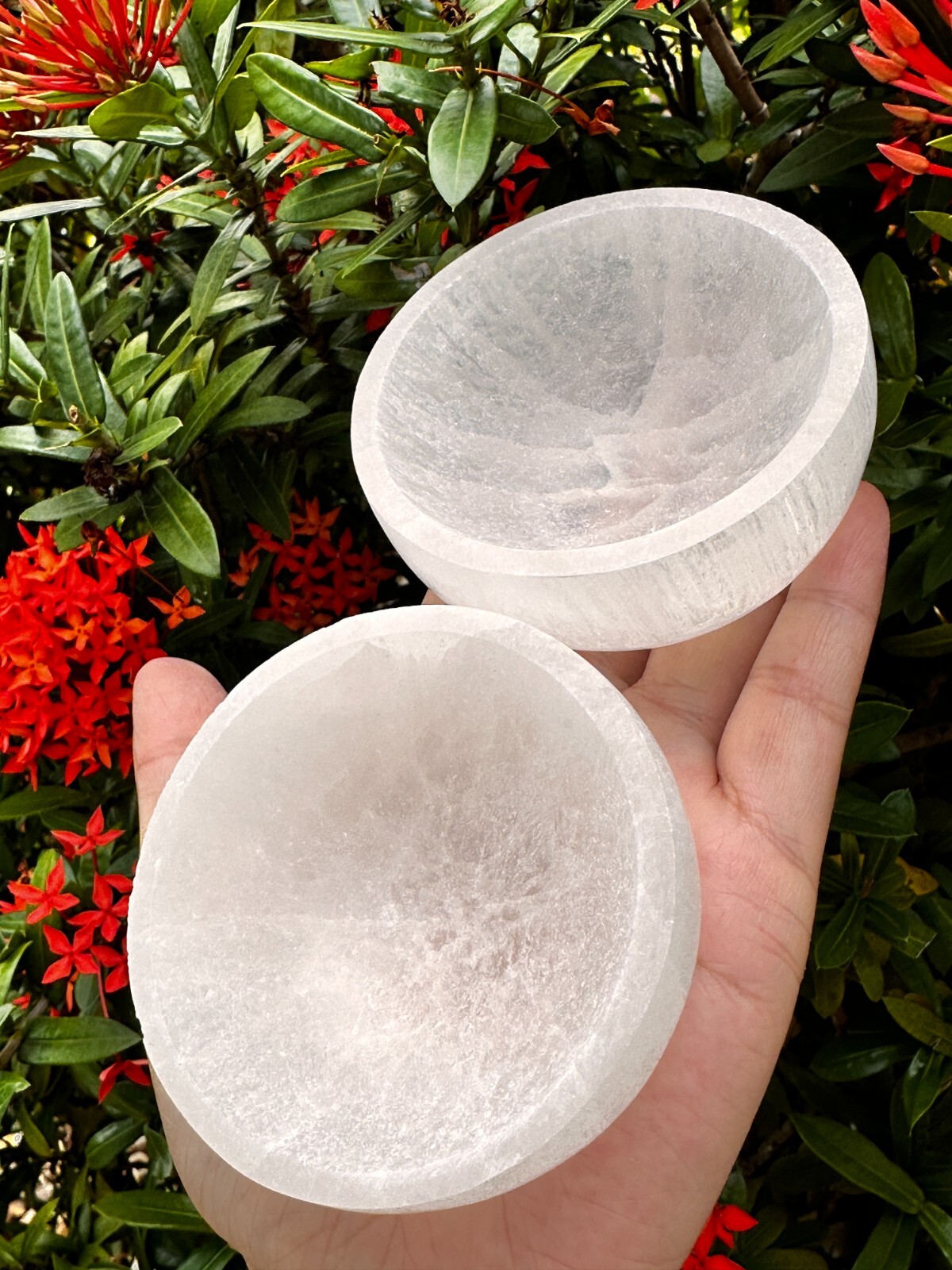 Selenite Bowls 3″ Diameter, Gemstone Carved Selenite Crystal Charging Bowl, Bulk
