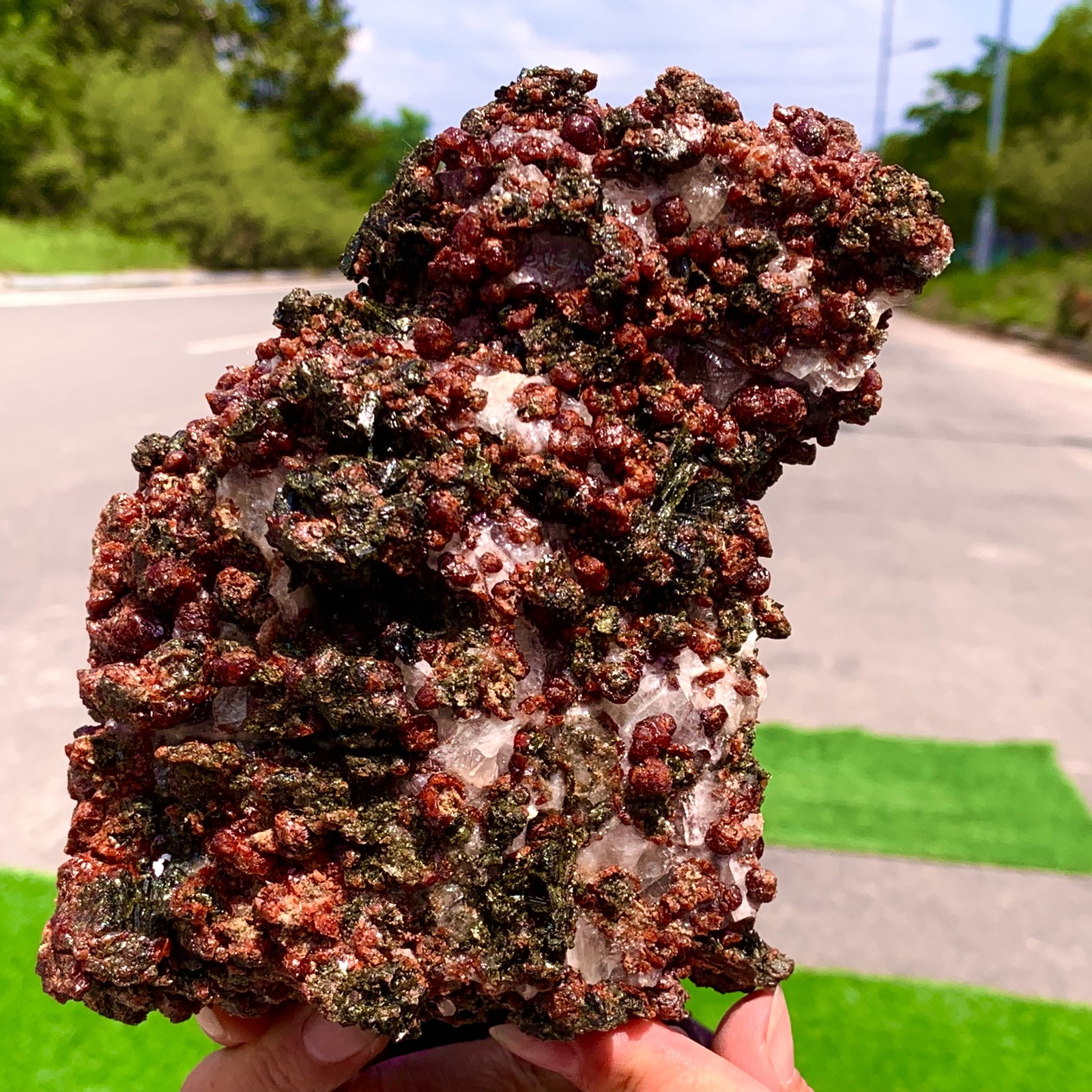 4.45LB Natural Garnet with epidote rock Gorgeous raw Crysta Minera Specime