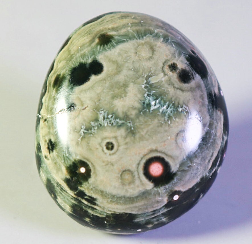 Top ! Natural Round Eye Ocean Jasper Agate Quartz Crystal Plam Stone Specimen