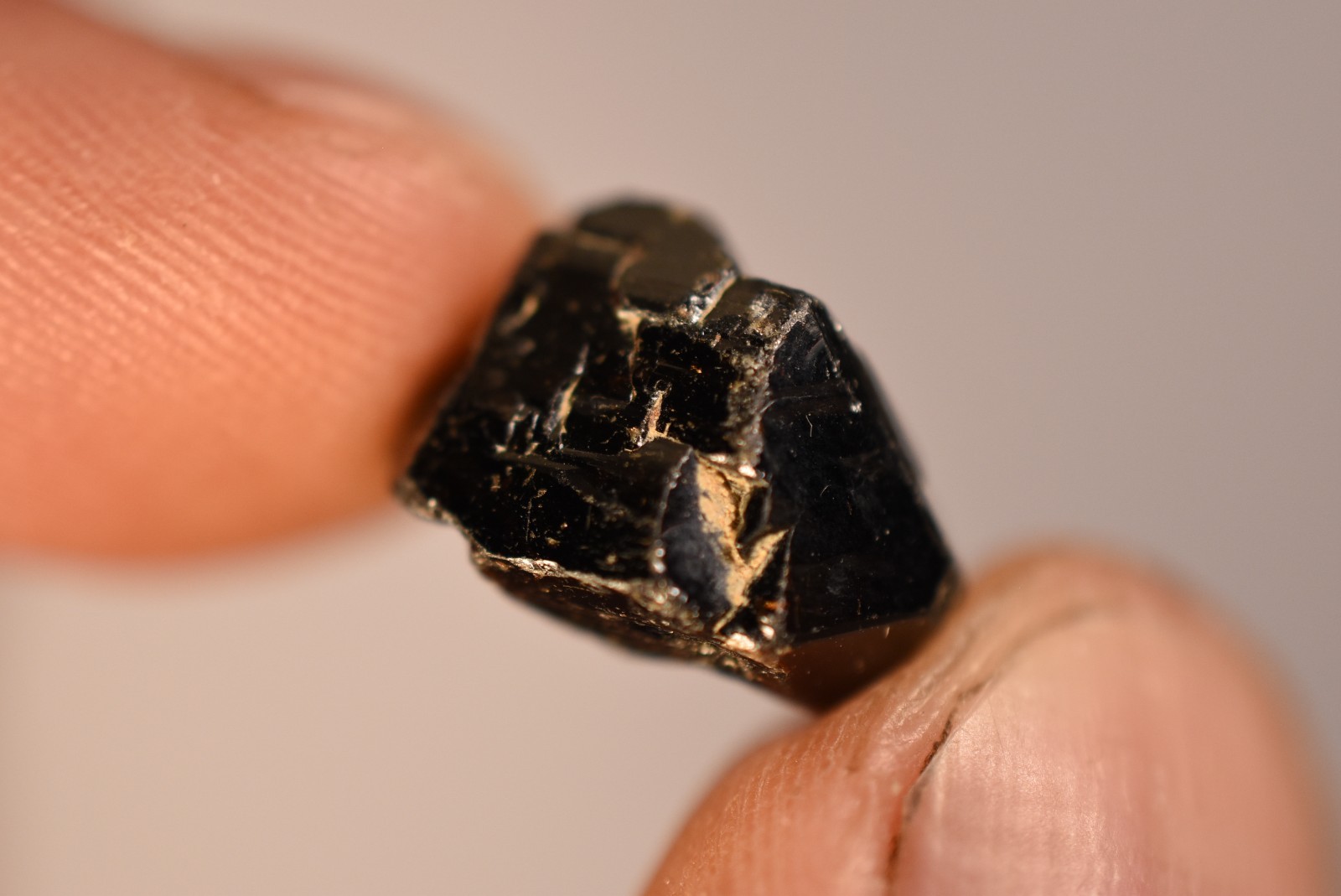 *AUSTRALIAN* CASSITERITE Crystal 1.6cm 6.5g Natural Tin Specimen, Elsmore NSW