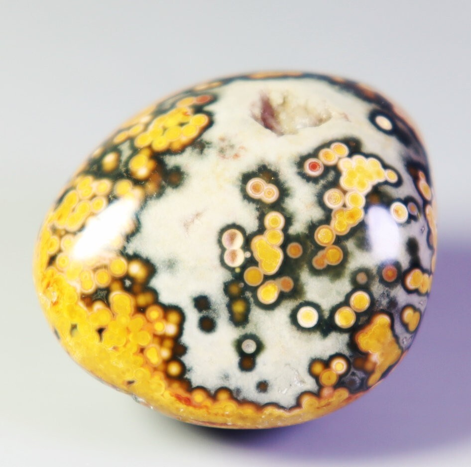 Natural Round Eye Ocean Jasper Agate Quartz Crystal Palm Stone Mineral Specimen
