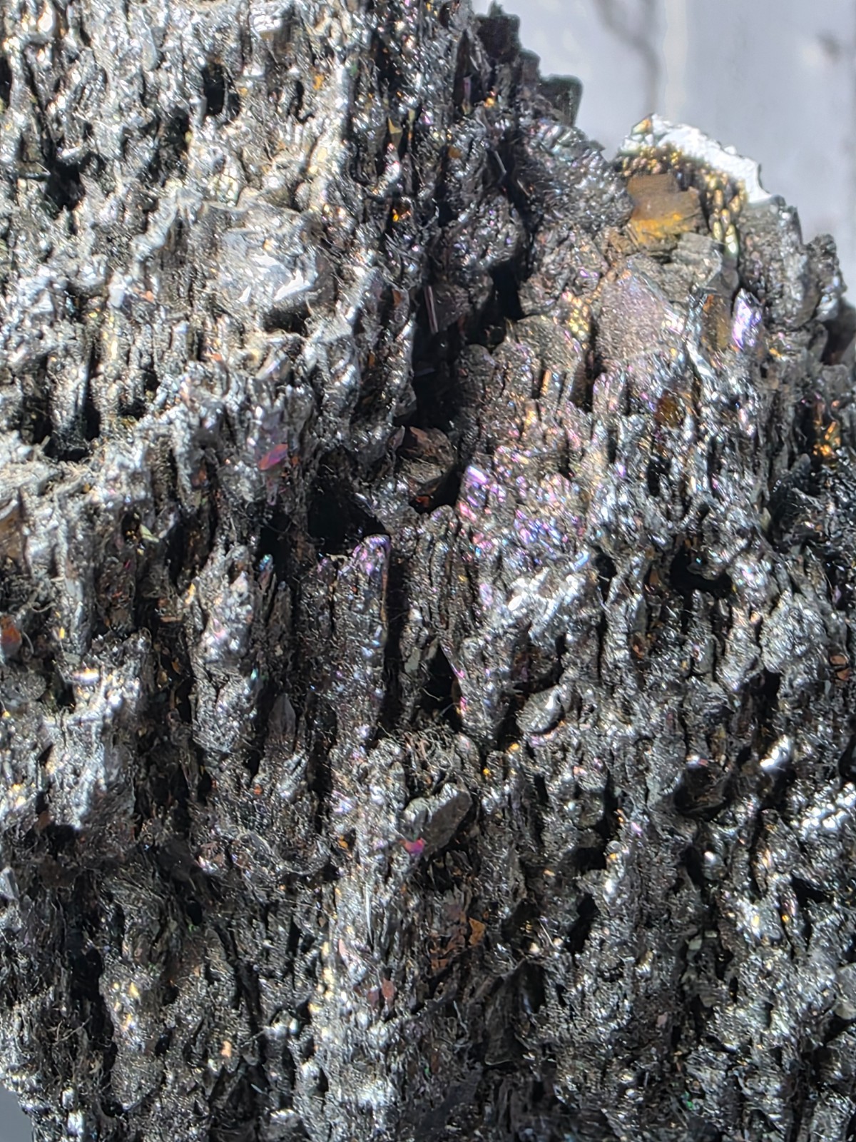 Rainbow Sparkling Druzy Carborundum Specimen – 630.64g | 5.5″ Tall