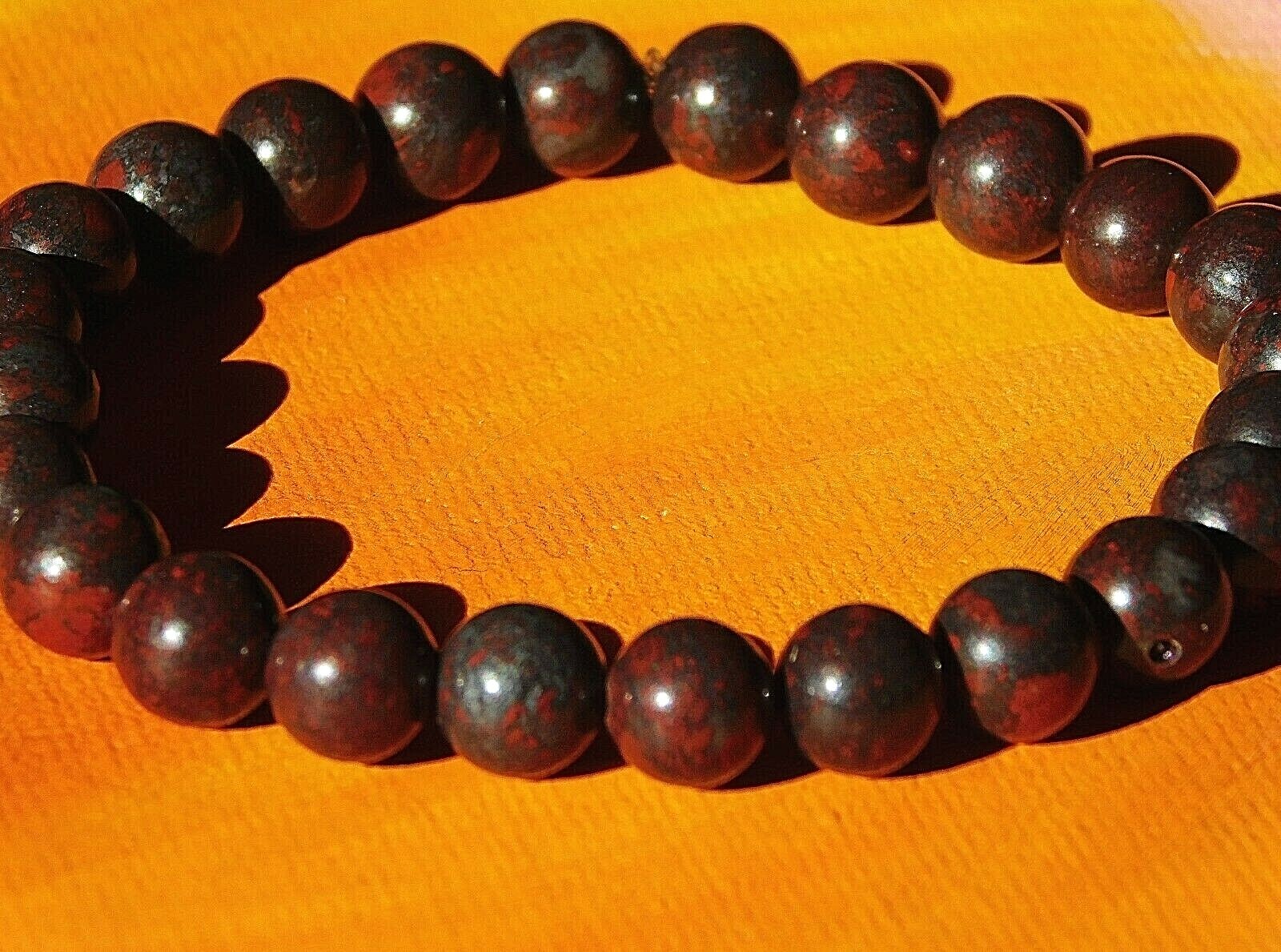 Mens / Ladies Handmade 8mm Gemstone Beaded Bracelet – Natural Bloodstone.