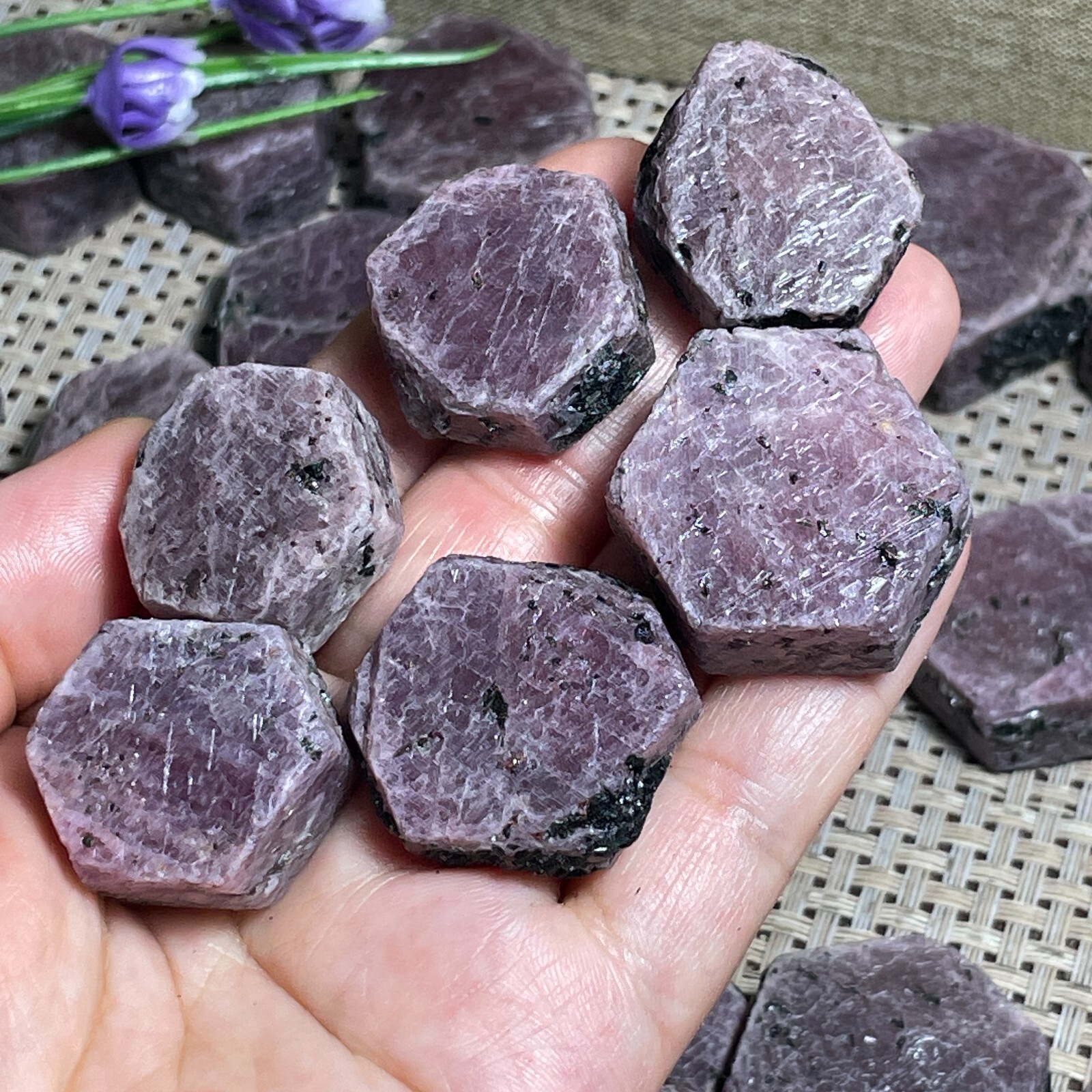 1kg Rare Rough Red Corundum Stones Ruby Raw stone Specimen