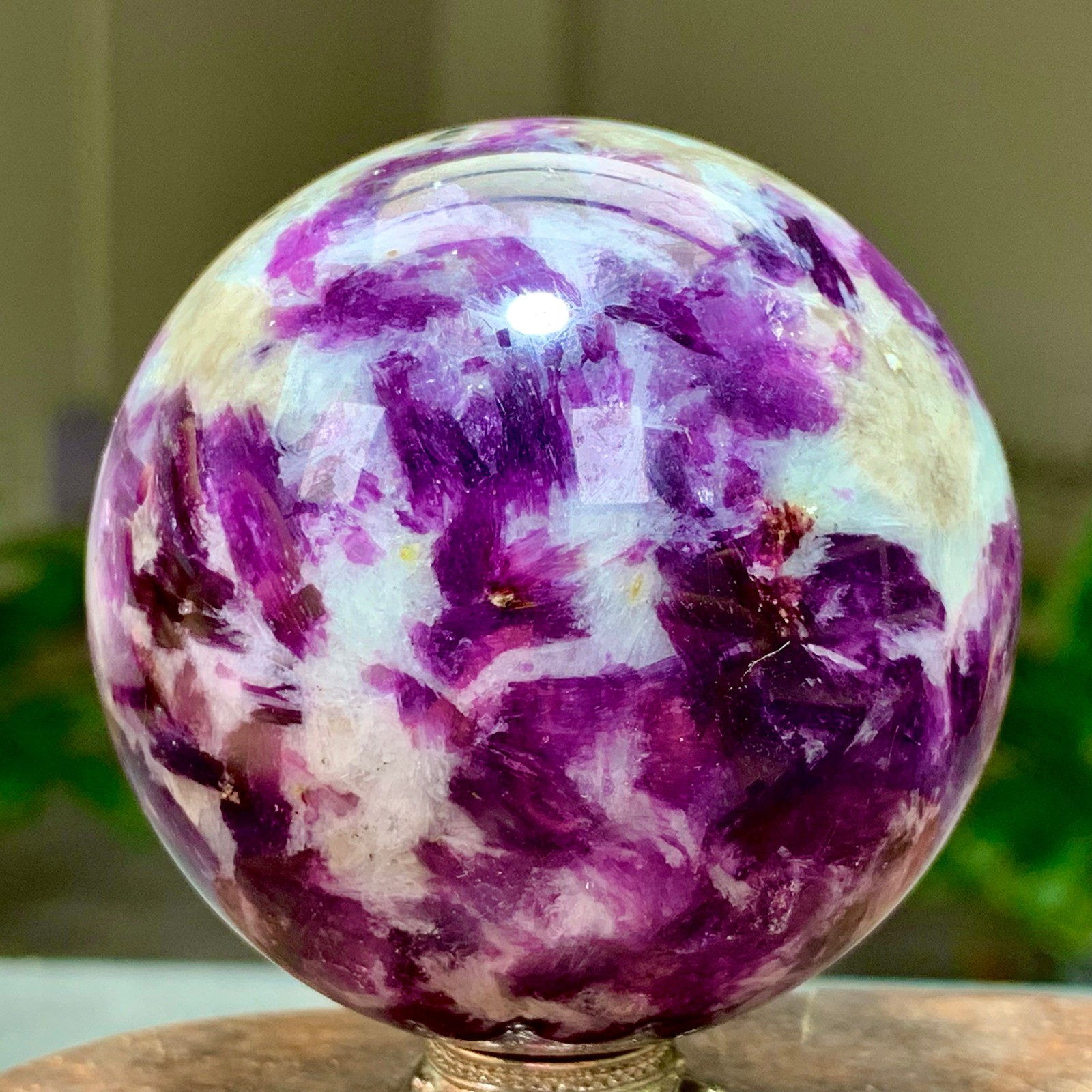 275G Natural Beautiful Purple Lithium Mica Crystal Spherical Mineral Sample