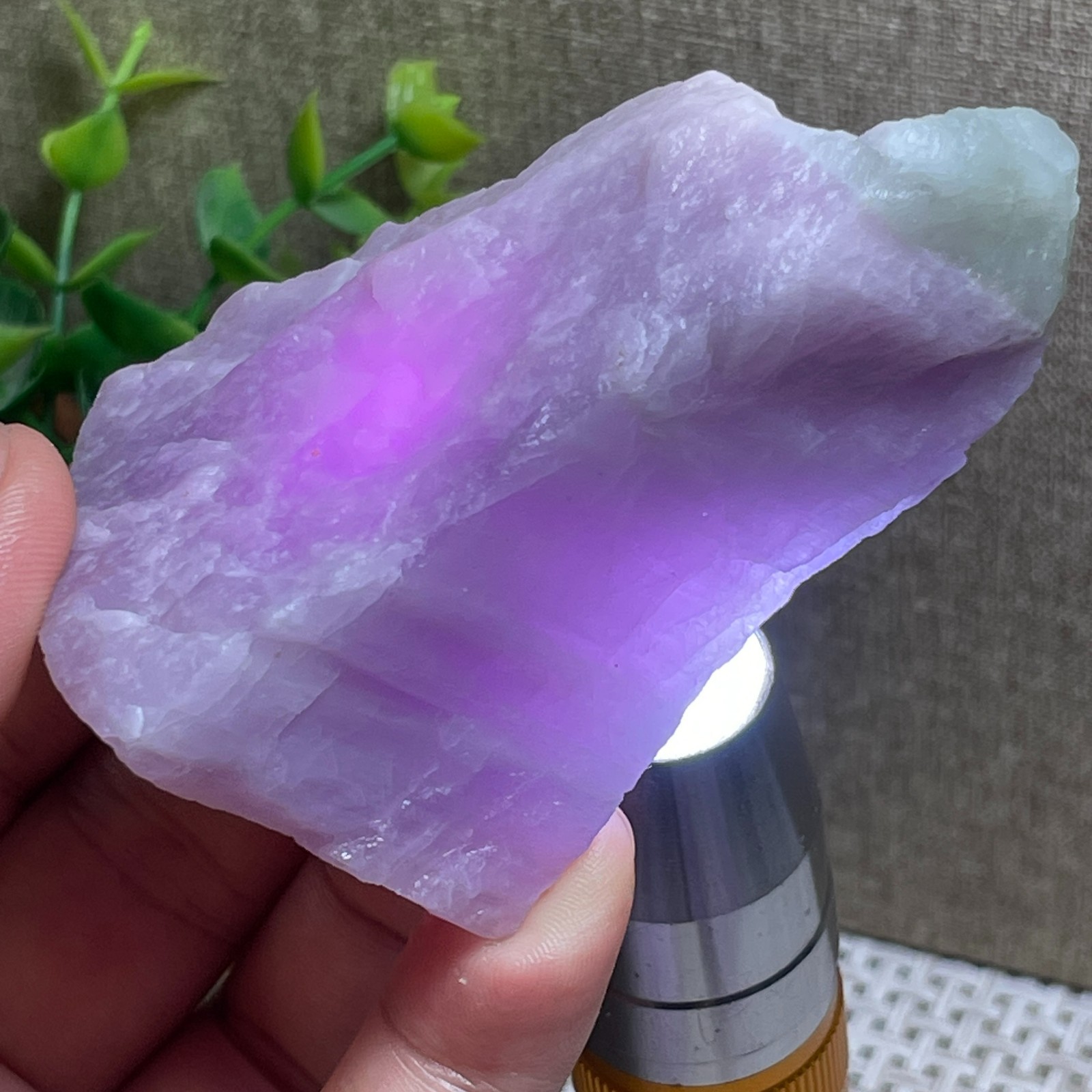 Purple Kunzite rough raw stone rock Purple stone Healing Energy Specimen 165g A5