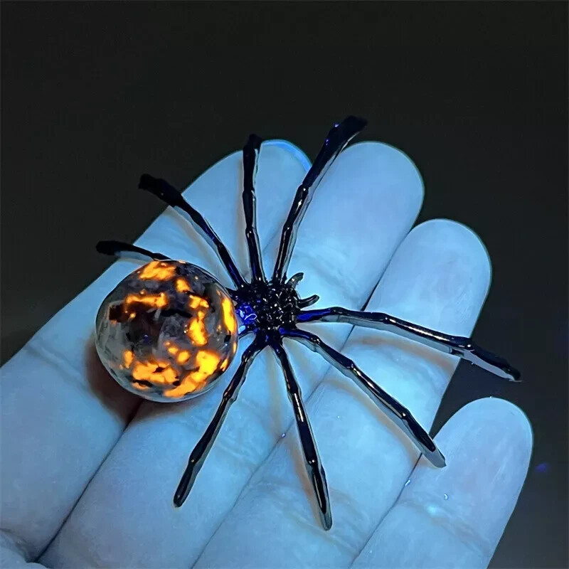 Natural Yooperite Spider skull Quartz Crystal skull Pure hand made healing 1PC