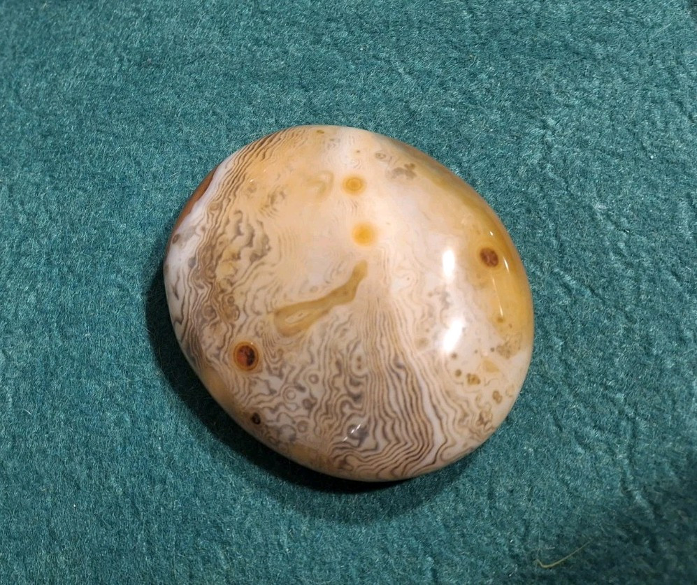 2 Natural Banded Carnelian Agate Crystal.Beautiful.