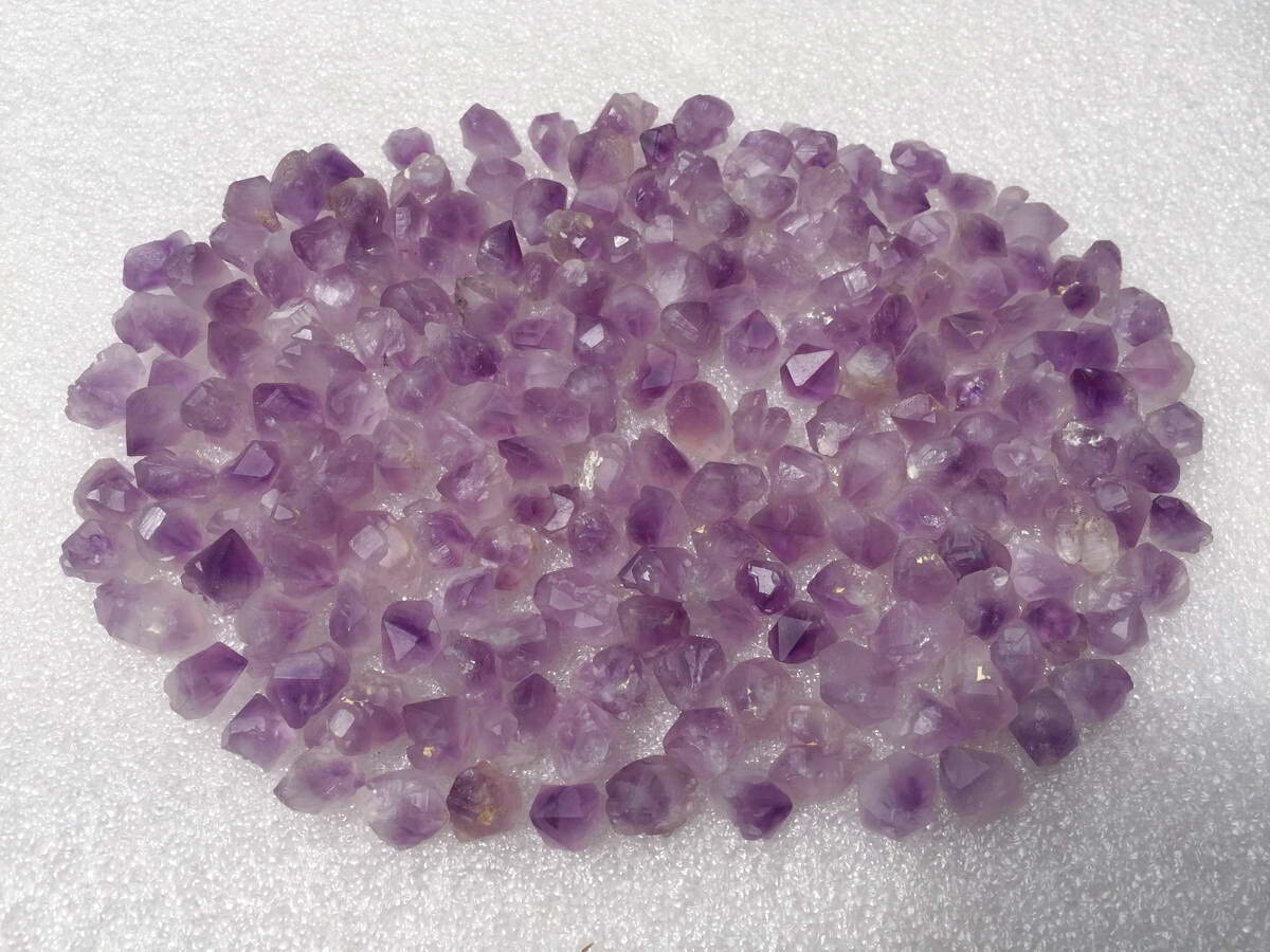 100-120pcs Tiny Amethyst Skeletal 1/2 lb Bulk Rough Quartz Crystal Purple Points