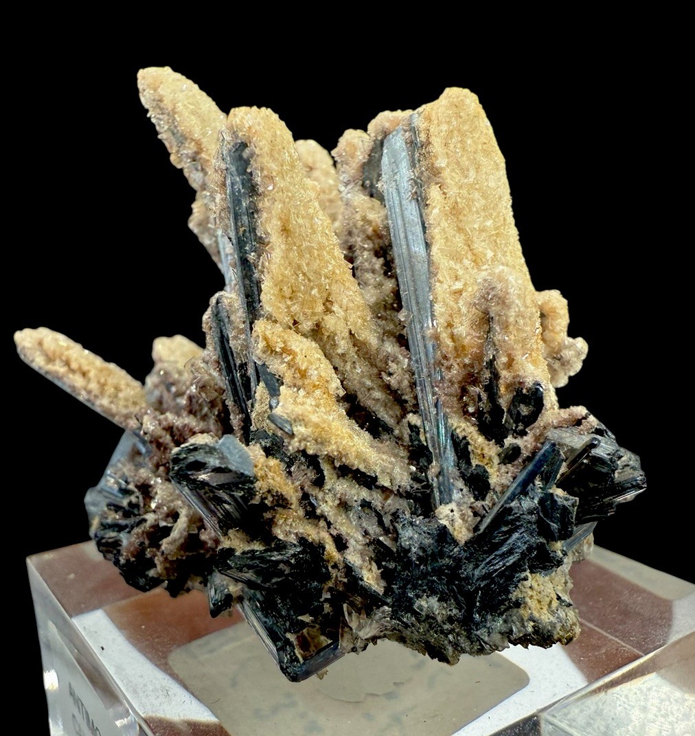 Baryte On Stibnite Crystals : Cavnic Mine . Maramureș , Romania 🇷🇴