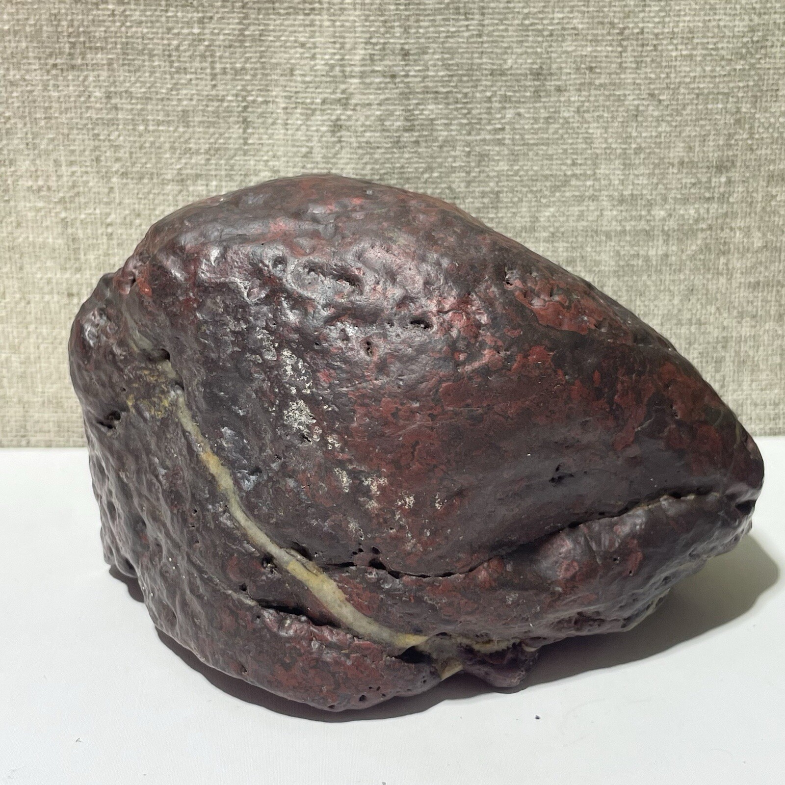 437g Natural Iddingsite meteorite specimen raw stone from China a6639