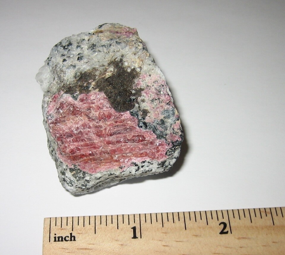 1.9″ RARE NATURAL ROUGH EUDIALYTE CRYSTAL MINERAL FROM QUEBEC, CANADA ~ 77.8g *3