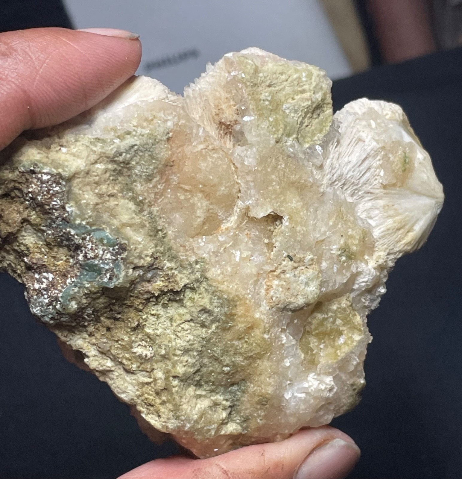 142g Natural thomsonite ball in yellow colour 7.5x8x3.5CM
