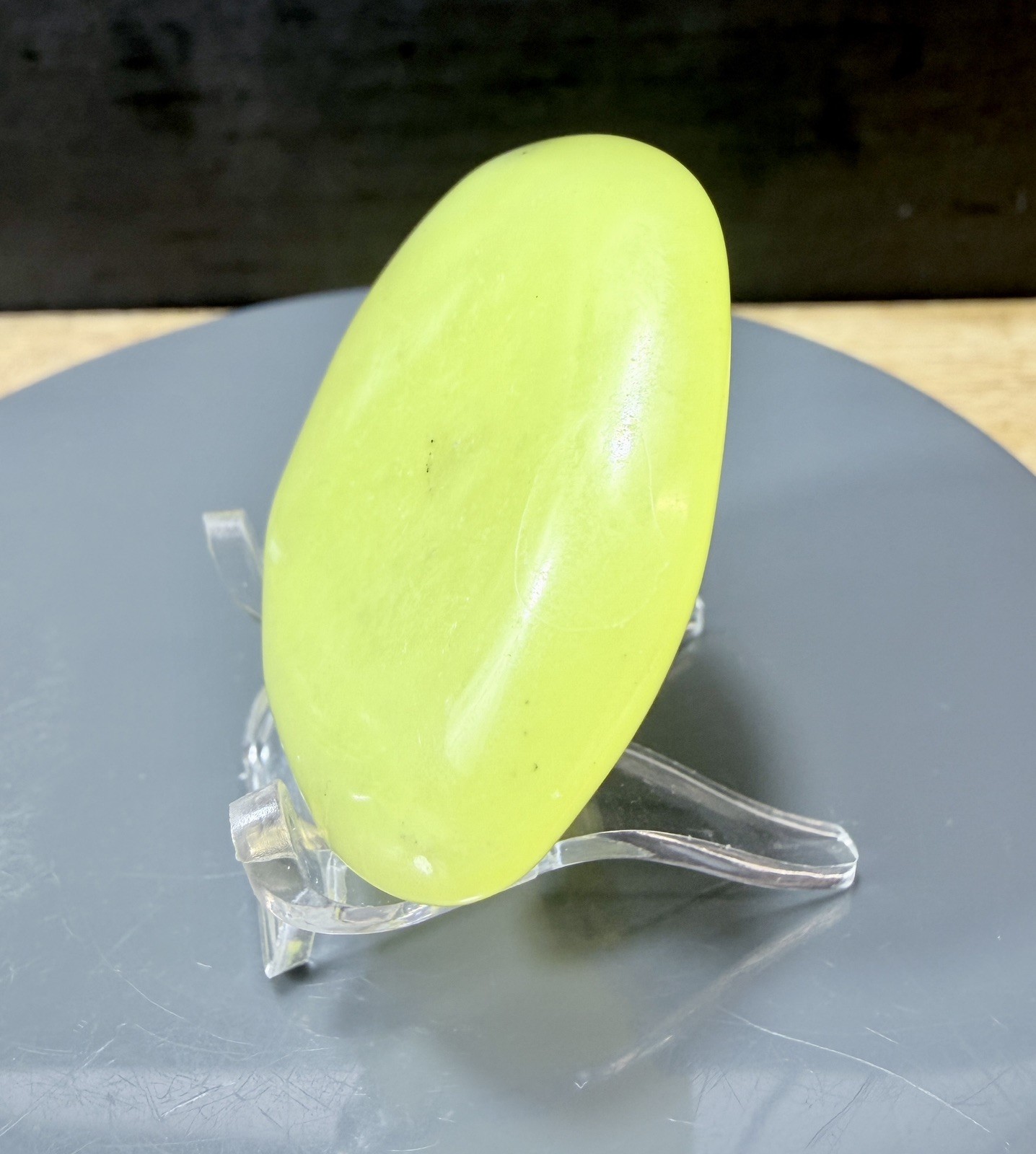 Crystal Lemon Jade Palm Stone Flat Healing Spiritual Collect yellow pocket 29g 1