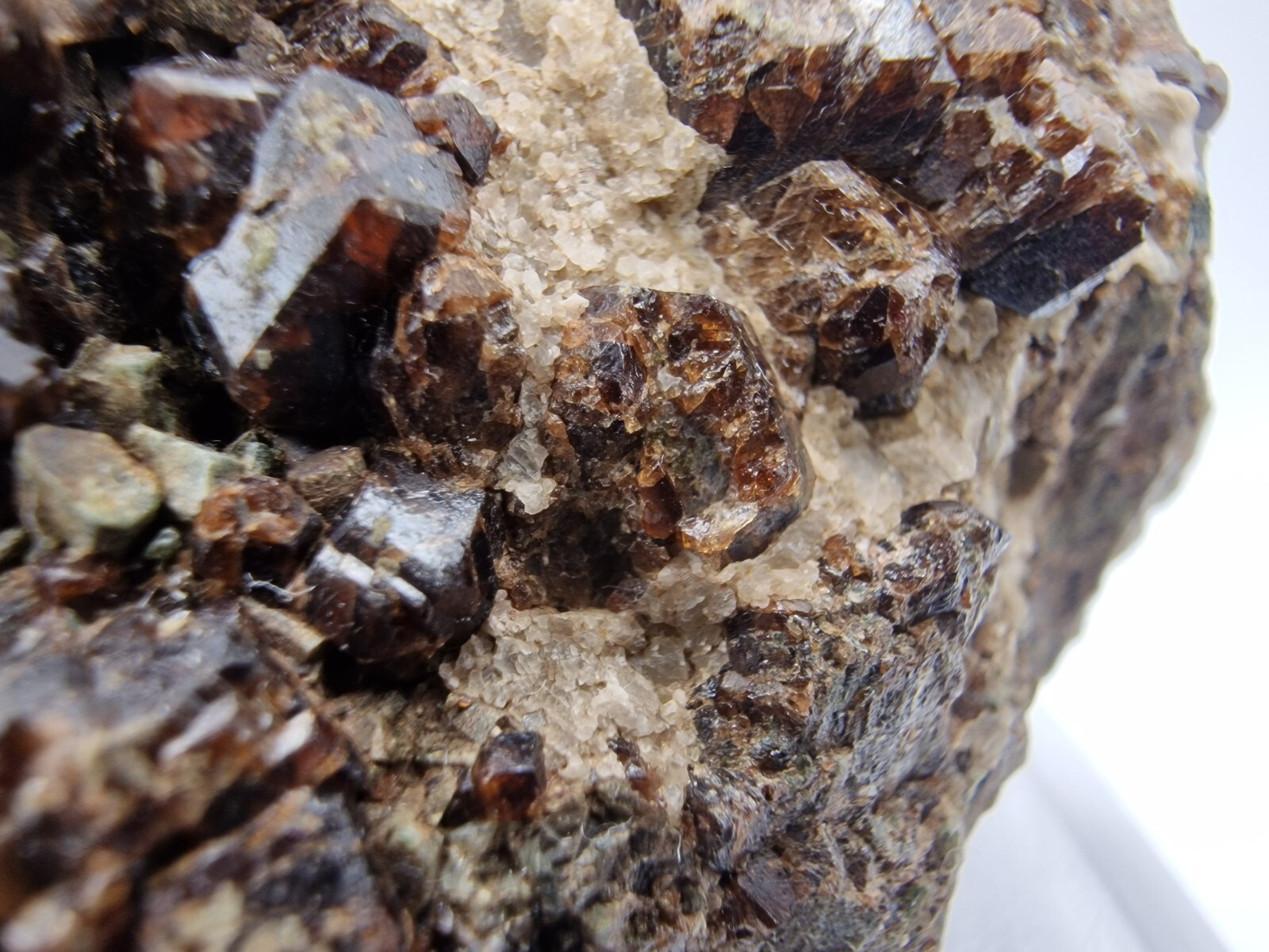 Garnet Crystals , 196g From Grönsjöberget , Borlänge, Dalarna , Sweden #6