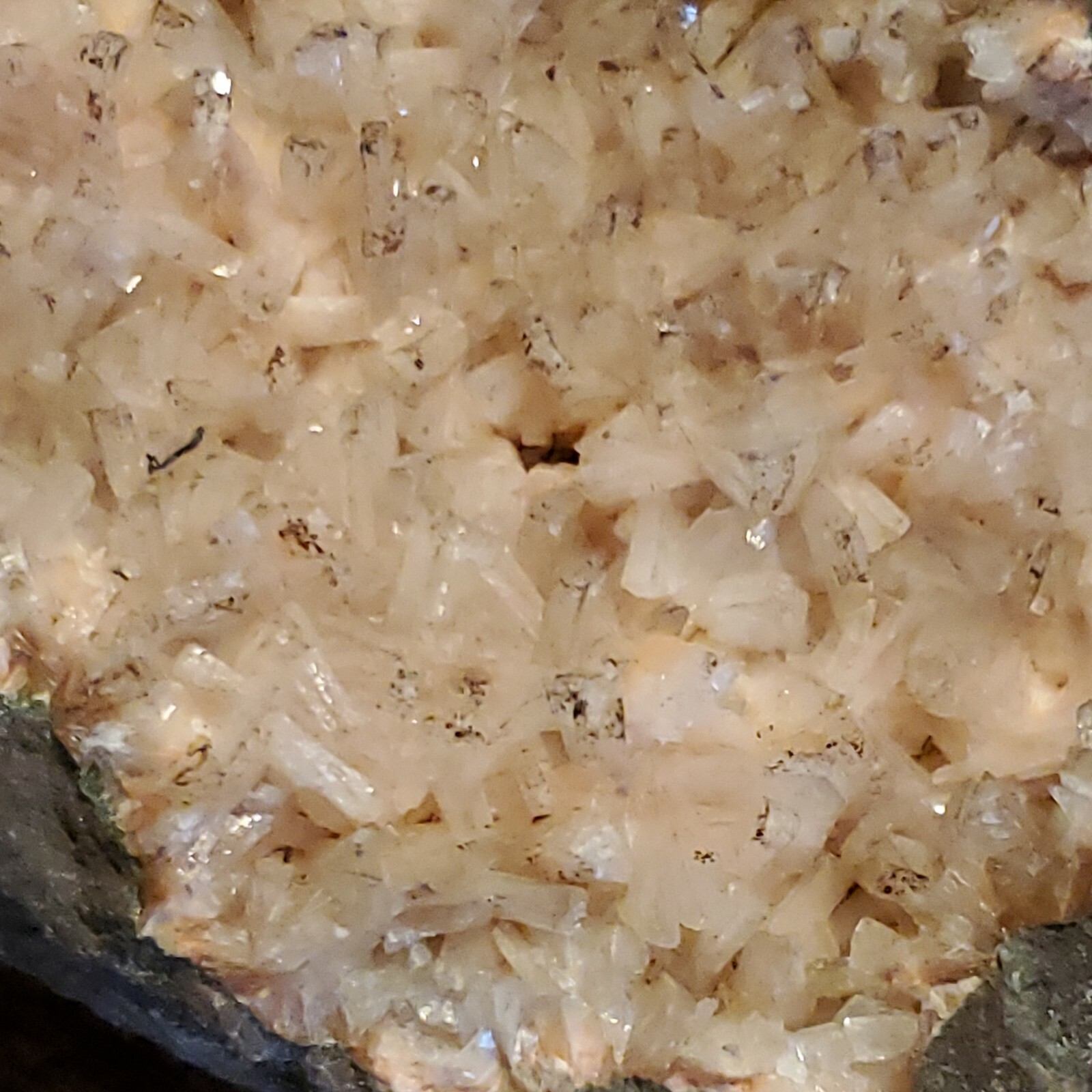 Heulandite Apophylite Stilbite Specimen Approx 1lb 12.8oz, 5in x 3.5in x 2.5in
