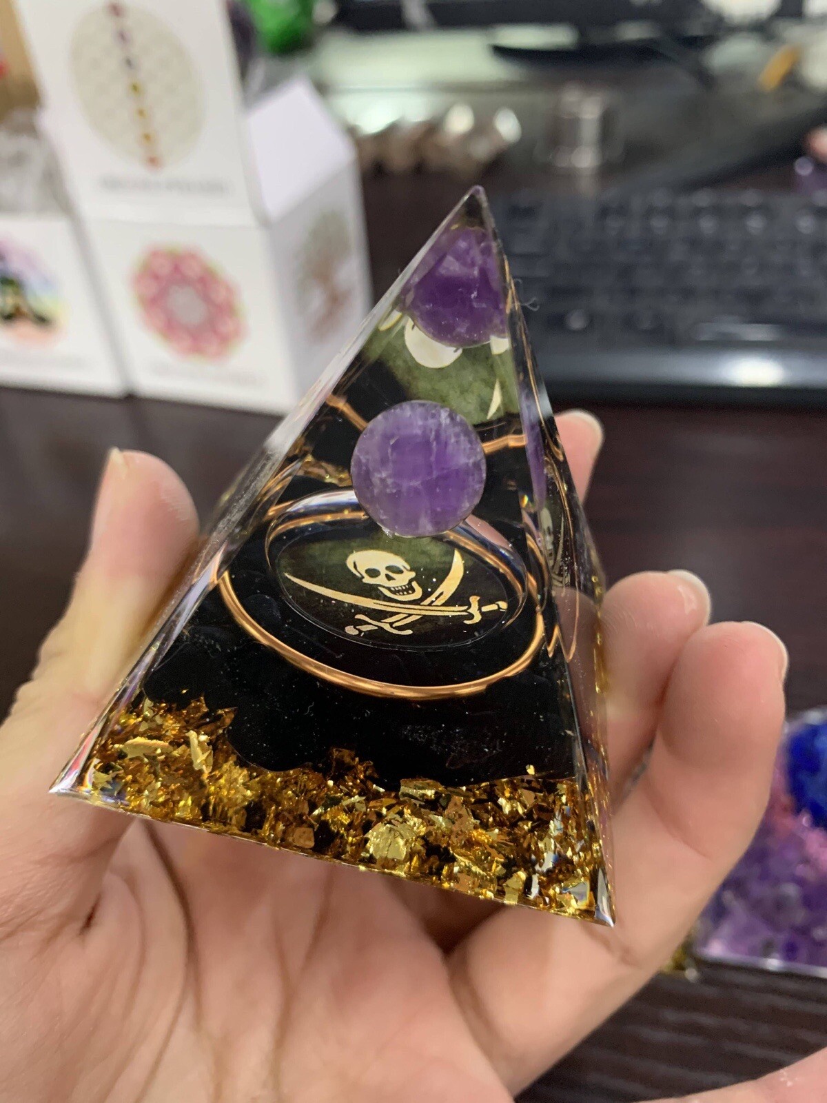 Orgonite Pyramid Amethyst Healing Crystal Energy Orgone EMF Protection Skull
