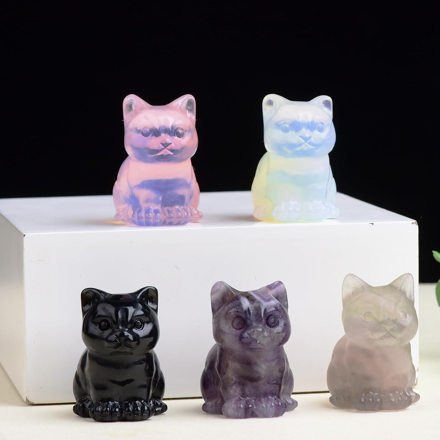 White Opalite Cat Crystal Statues, Healing Crystal Kitty Figurine Decorations, W