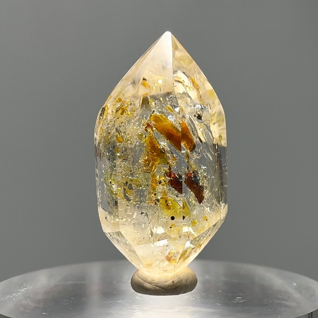 3 Moving Bubbles! RARE Fluorescent Golden Petroleum Quartz Enhydro Crystal