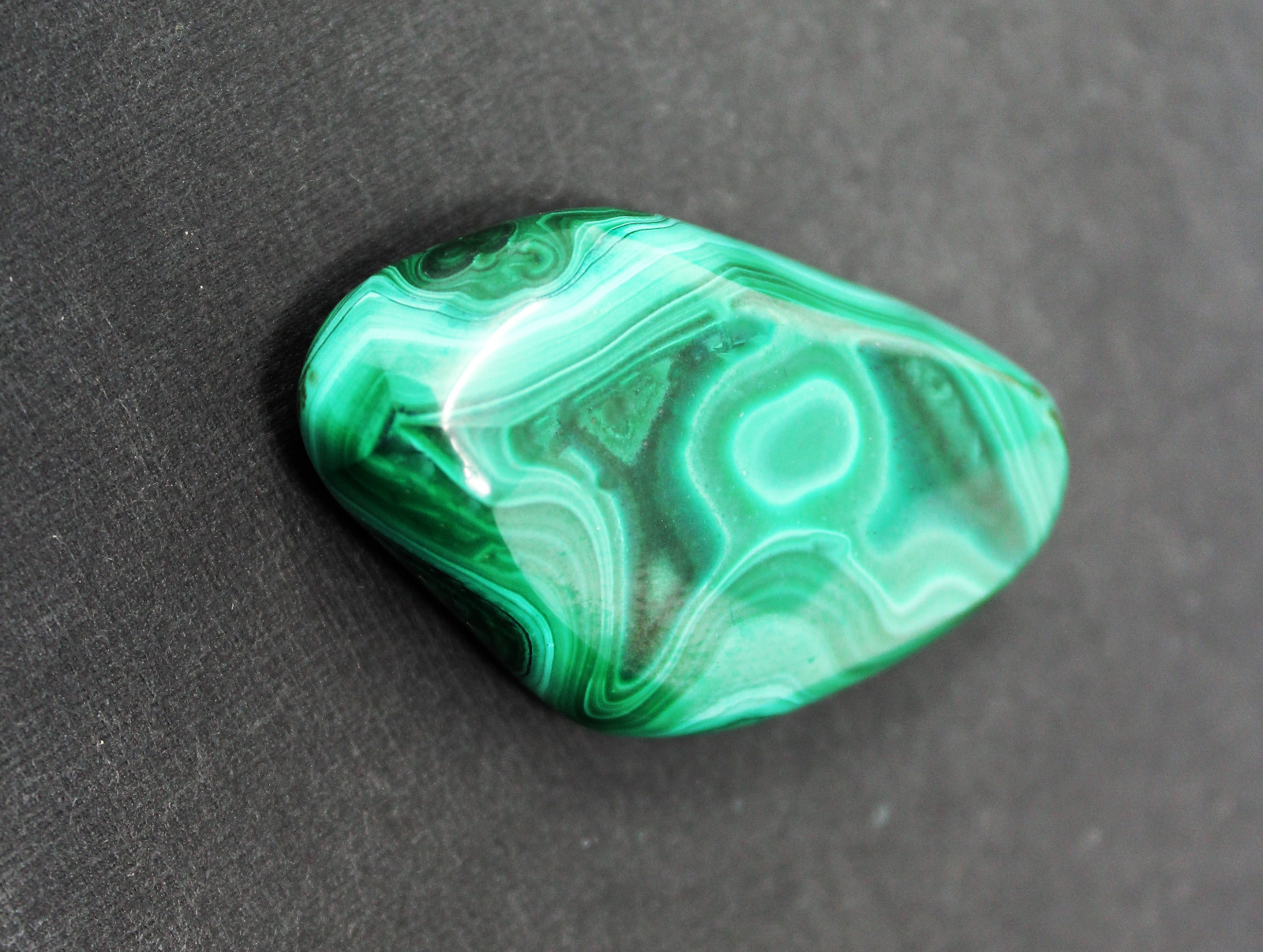 LARGE Malachite Tumbled Stone 1″ – 1.25″ (Crystal Healing Reiki Gemstone)