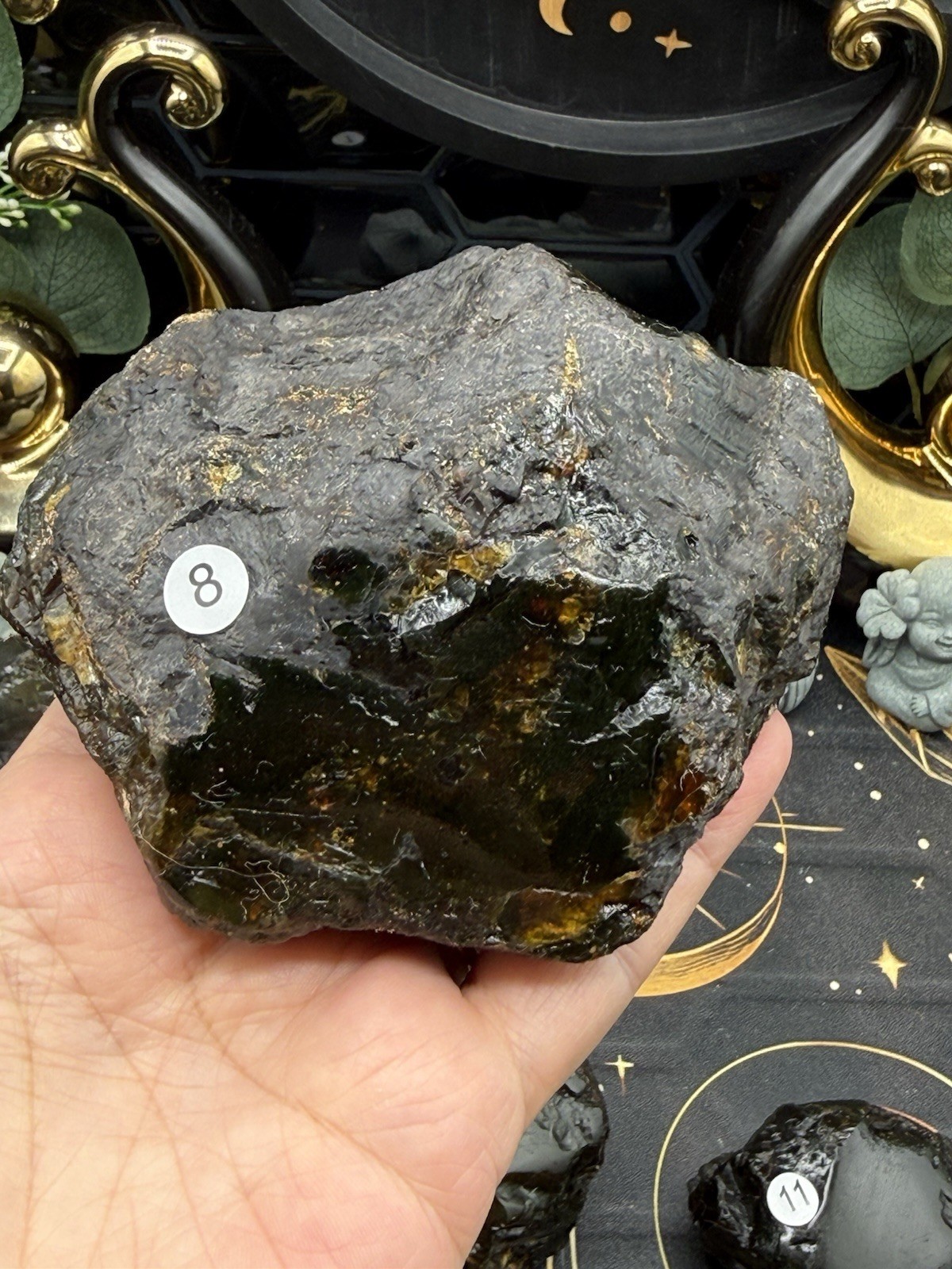 Natural Black Indonesian Amber Uvreaction Great pieces Free ship