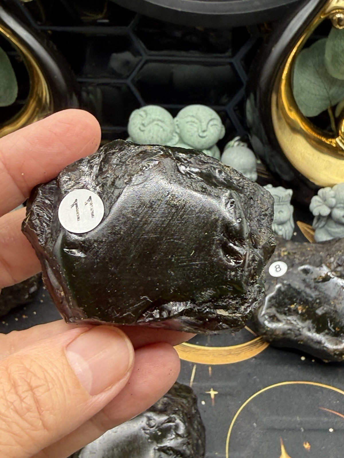 Natural Black Indonesian Amber Uvreaction Great pieces Free ship