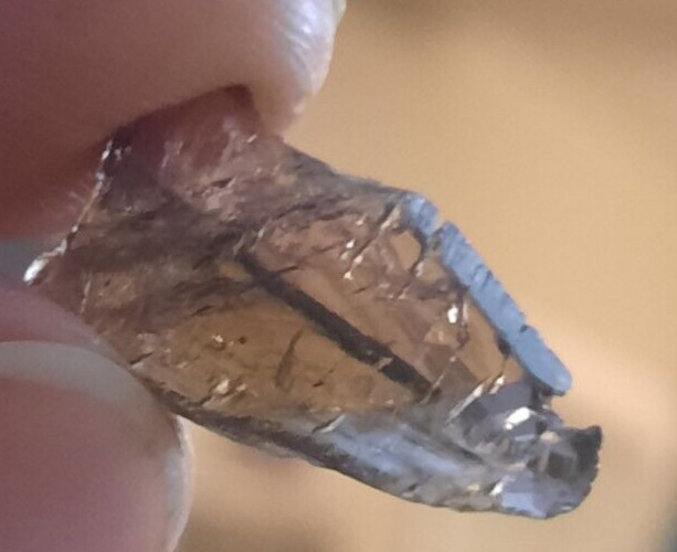 Top Color Transparent Pleochroic Axinite Crystal Blade Nice Flash