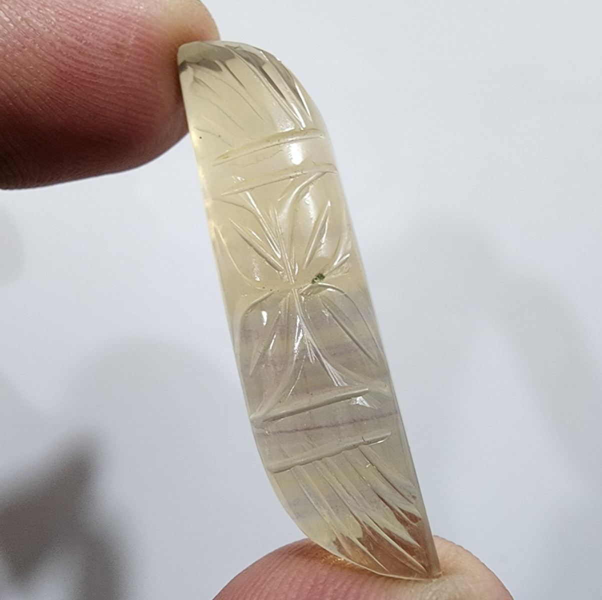Ultimate Quality Designing Carving Rainbow Fluorite Fancy 50 Crt Loose Gemstone