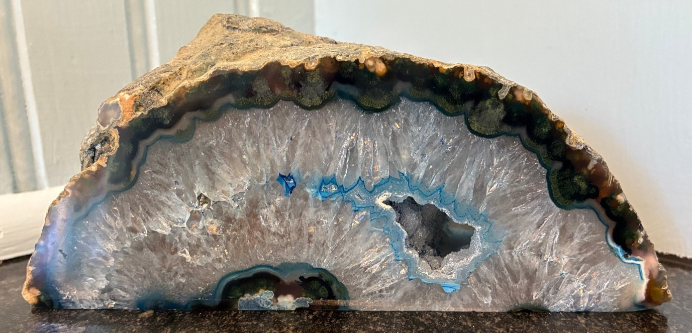 Natural Blue Agate Geode Slice – 1.5 lbs, 686g – 6″ x 2.5″ x 1.75″