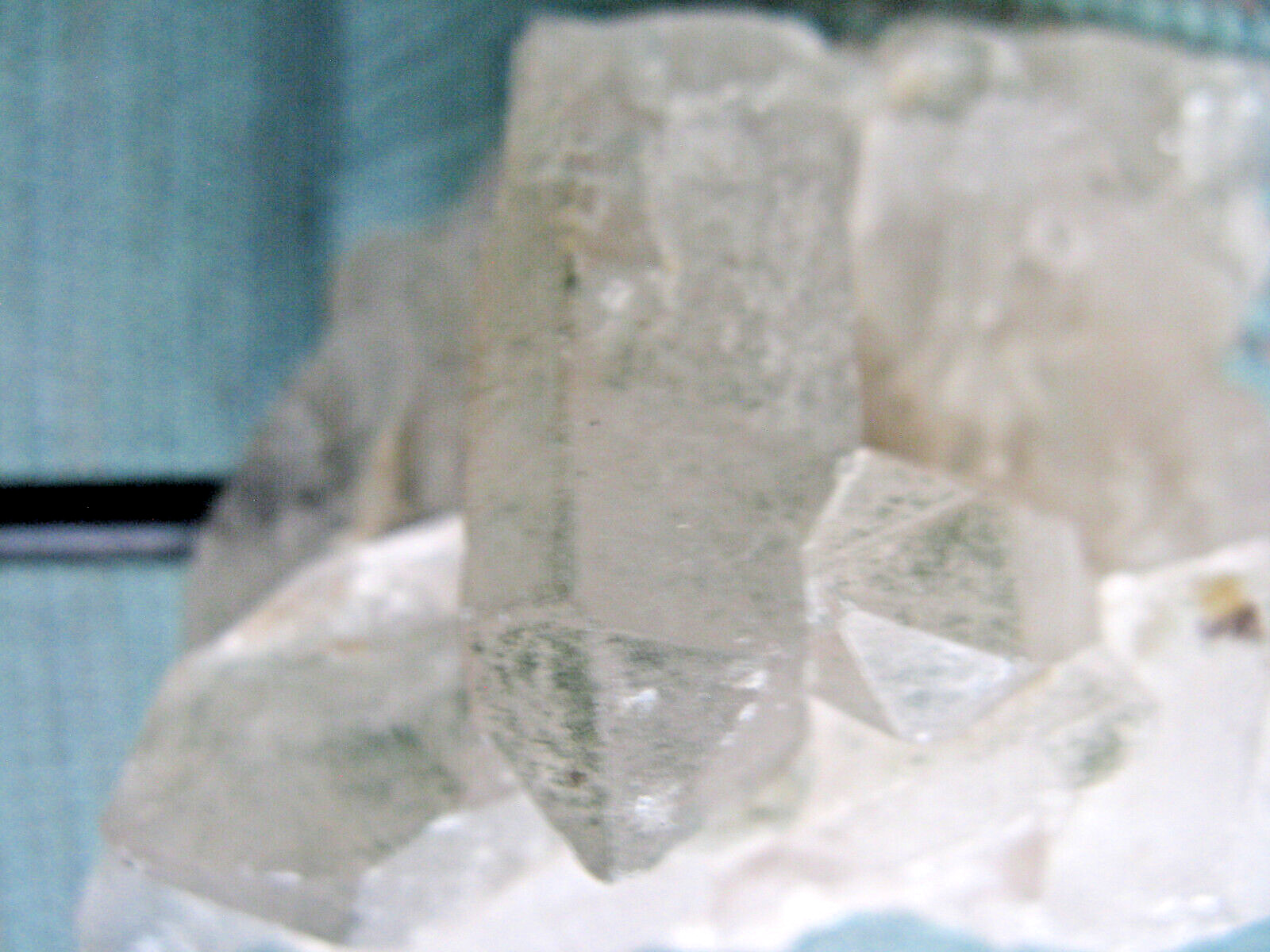 NEW NATURAL ARKANSAS QUARTZ CRYSTAL CLUSTER W/MULTIPLE POINT & DENDRITE ON STAND