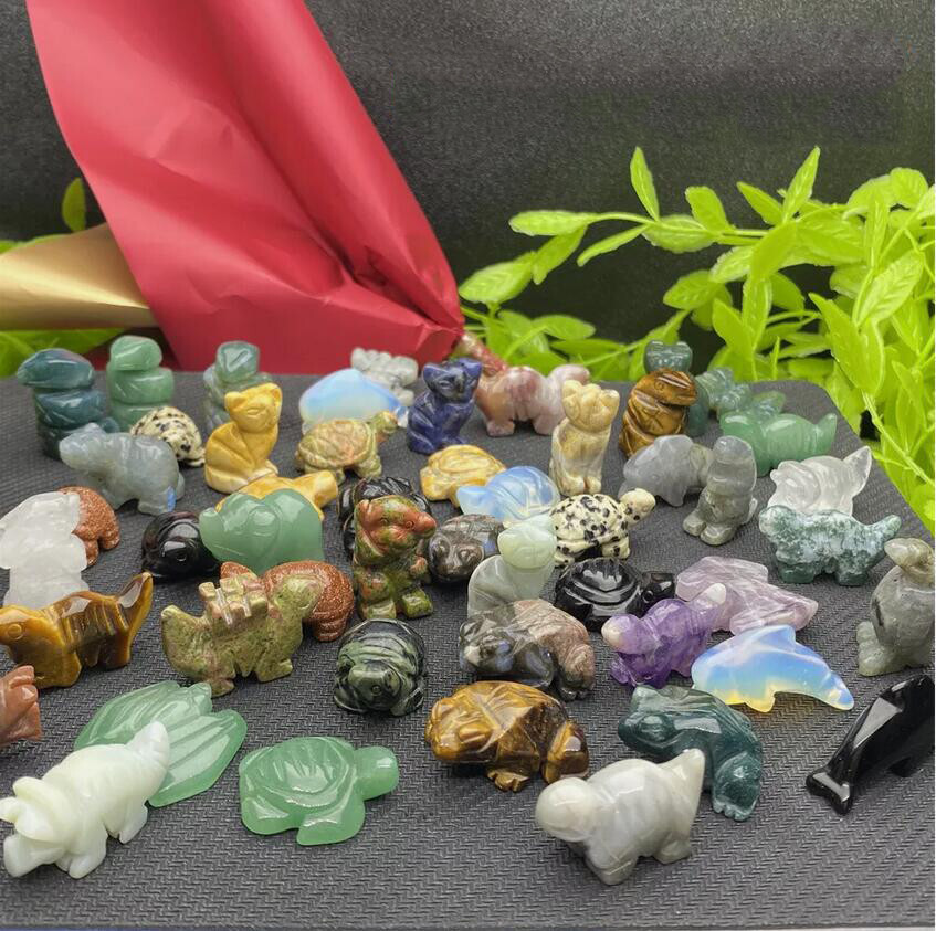 50pcs Wholesale Mix Natural Quartz crystal Animal Carved Mini Skull Healing gift