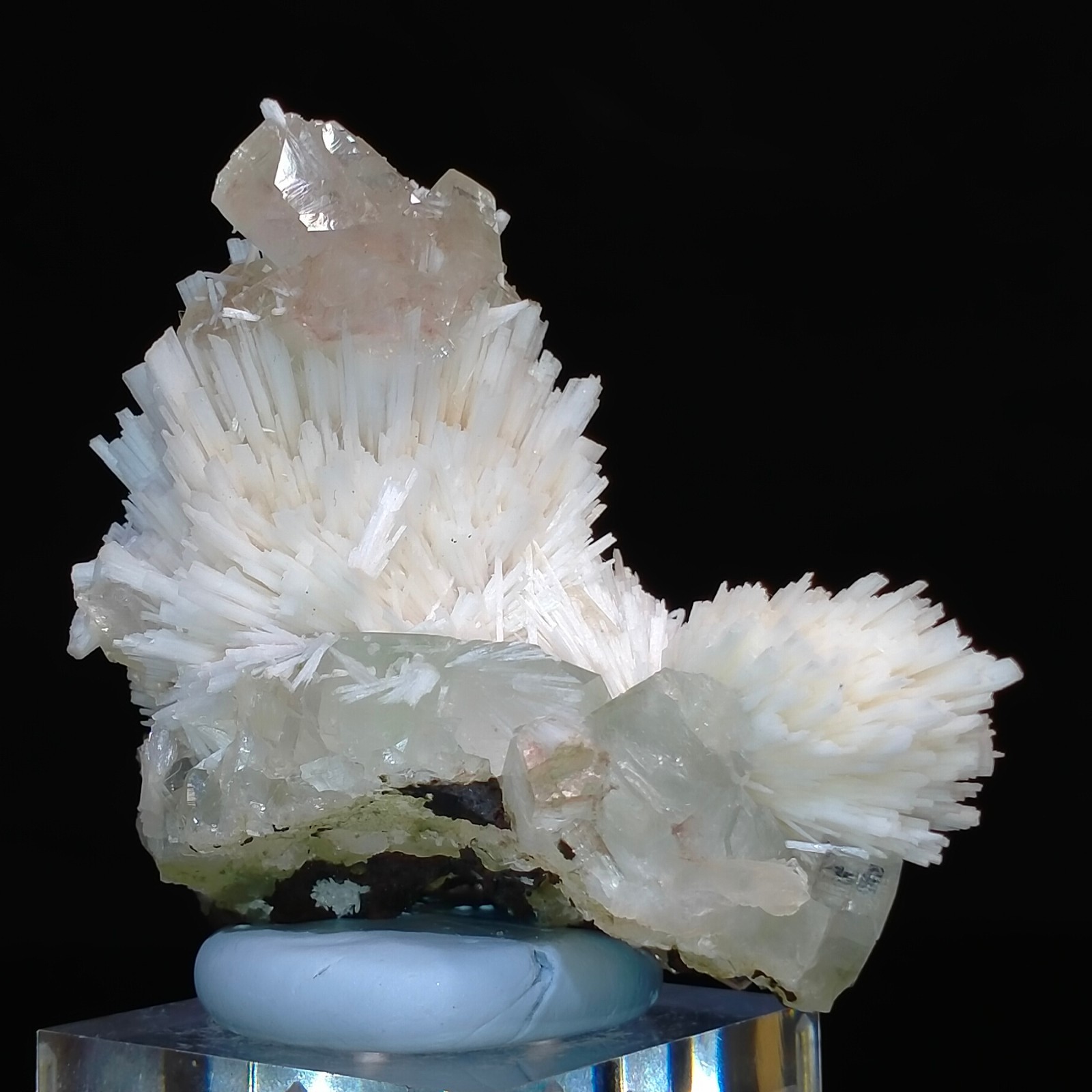Scolecite & Apophyllite crystal cluster needles specimen Zeolite India 0.21kg